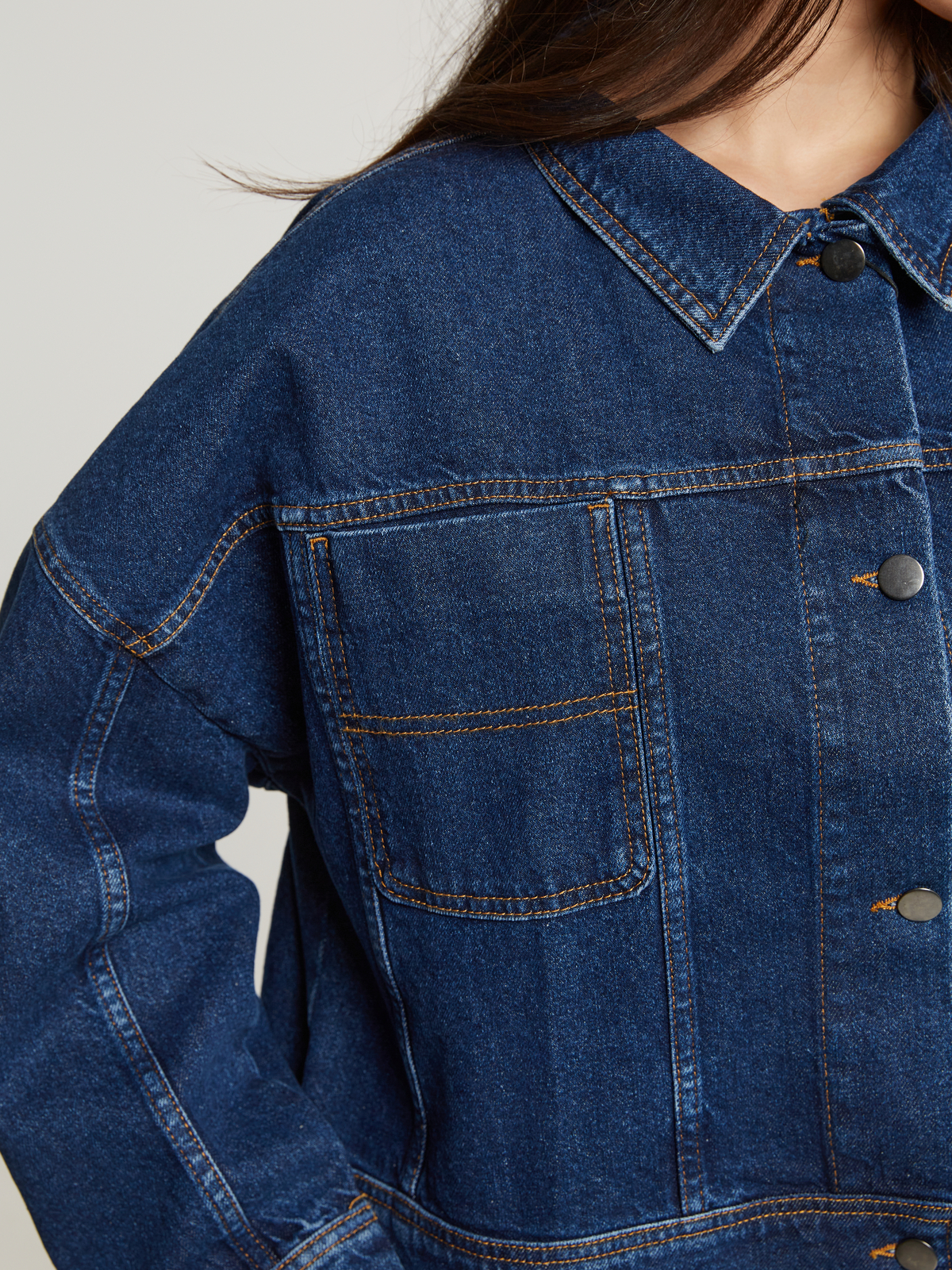 Cropped τζιν τζάκετ με utility τσέπες φωτογραφία