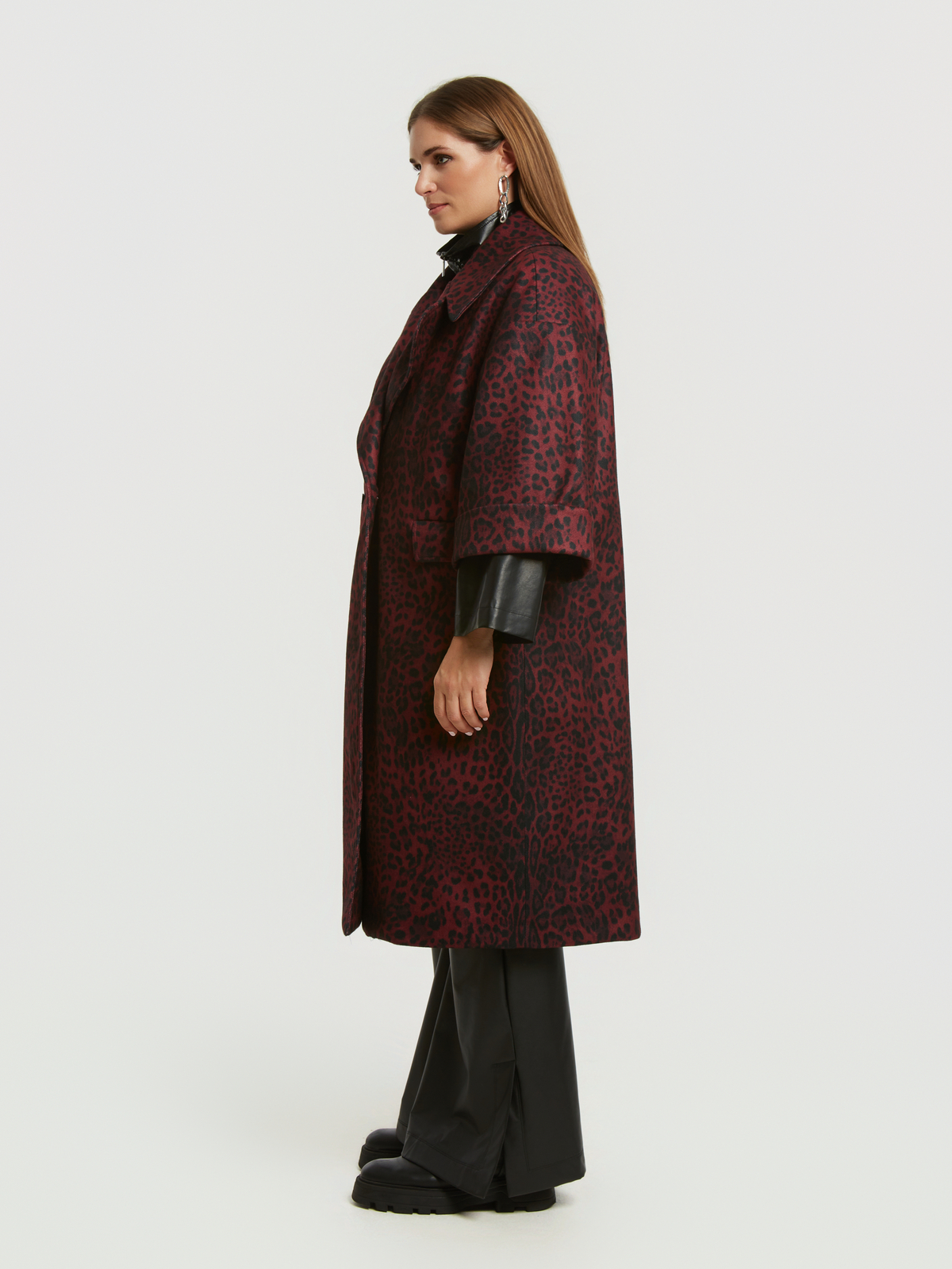 Λεοπάρ παλτό oversize φωτογραφία