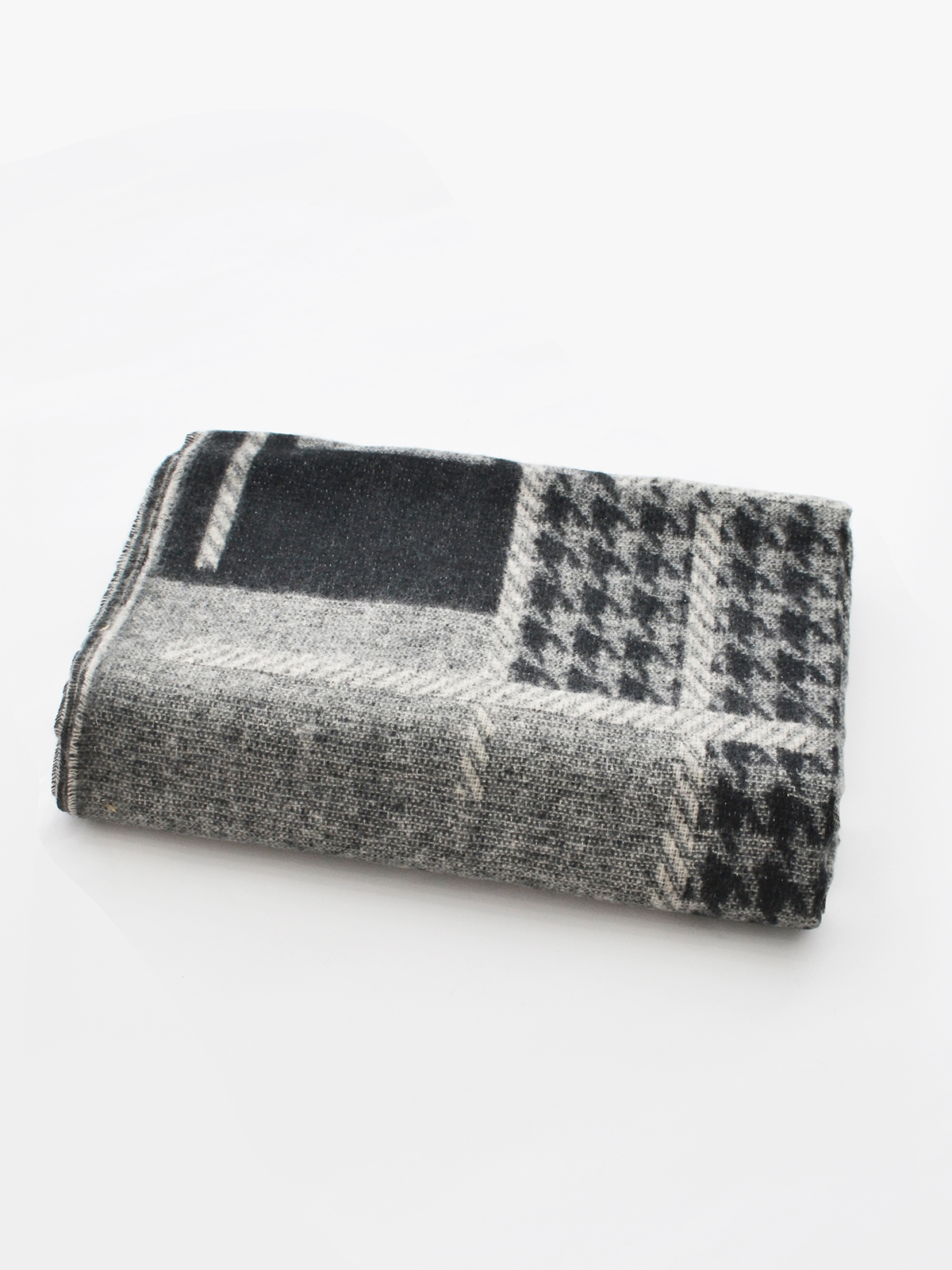 Oversized κασκόλ με καρό σχέδιο φωτογραφία