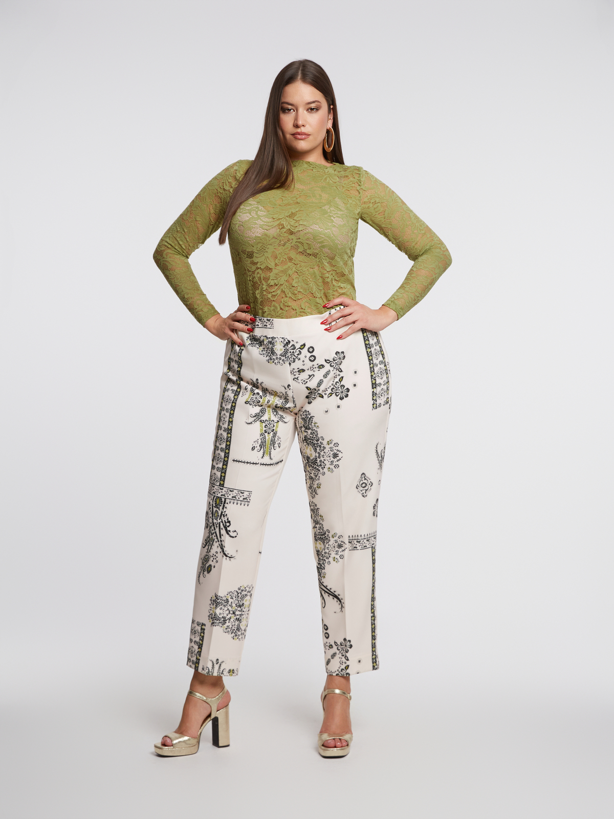 Παντελόνι με paisley μοτίβο φωτογραφία