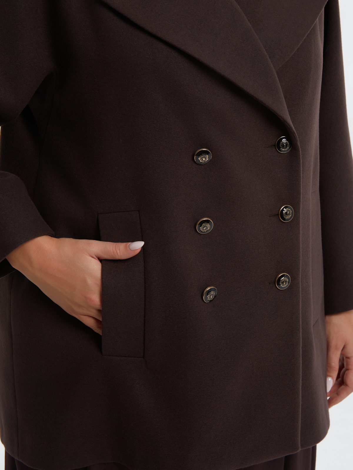 Σταυρωτό παλτό με βισκόζη φωτογραφία