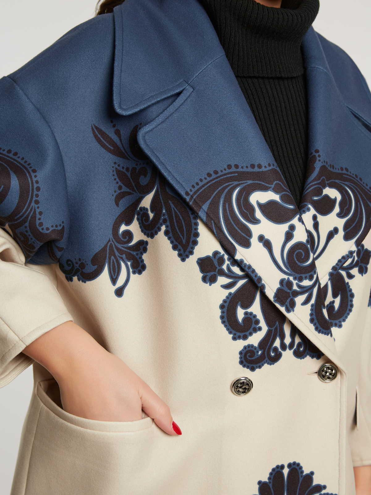 Παλτό oversize με baroque μοτίβο φωτογραφία