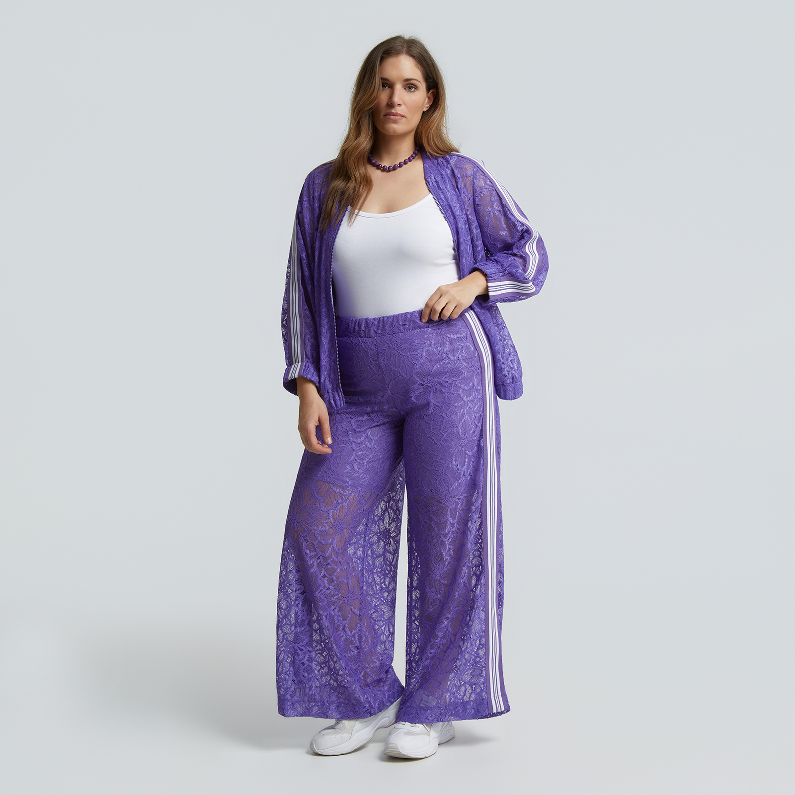 Wide-leg lace pants with sport stripes