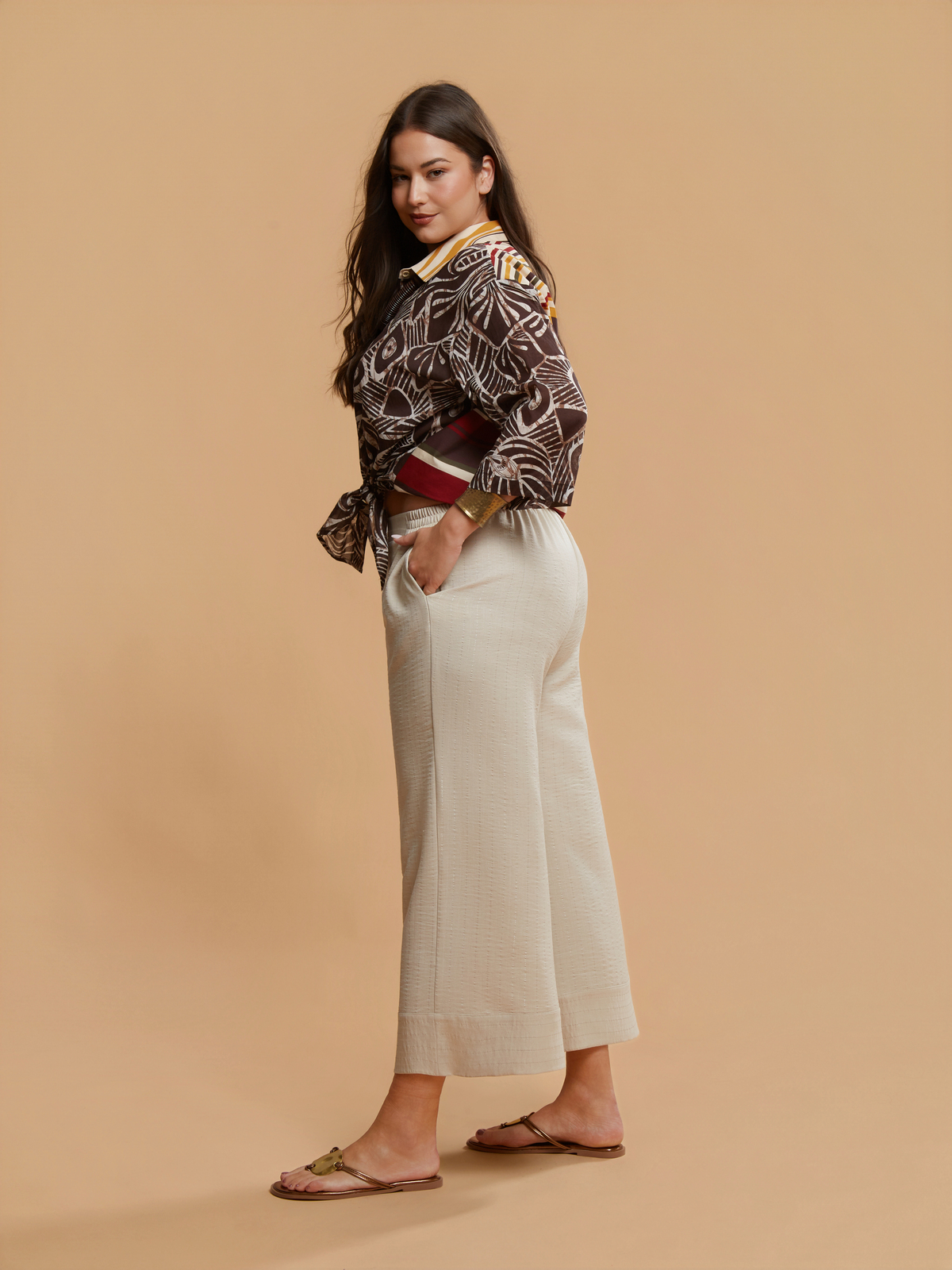 Cropped παντελόνα με lurex υφή φωτογραφία