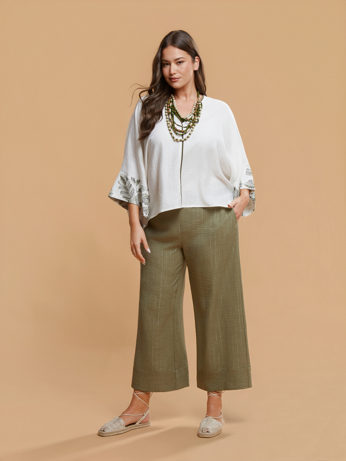 Cropped παντελόνα με lurex υφή φωτογραφία