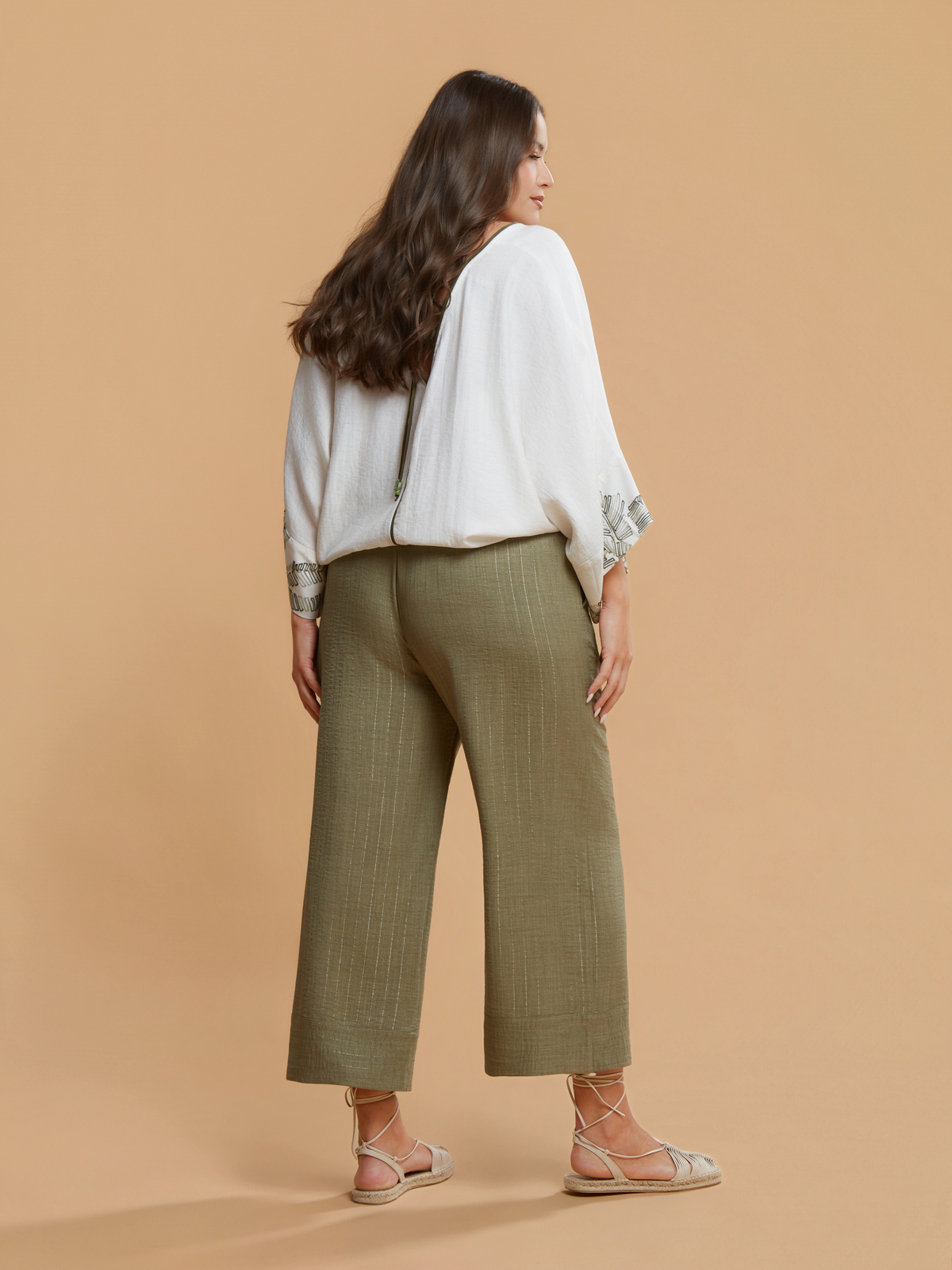 Cropped παντελόνα με lurex υφή φωτογραφία