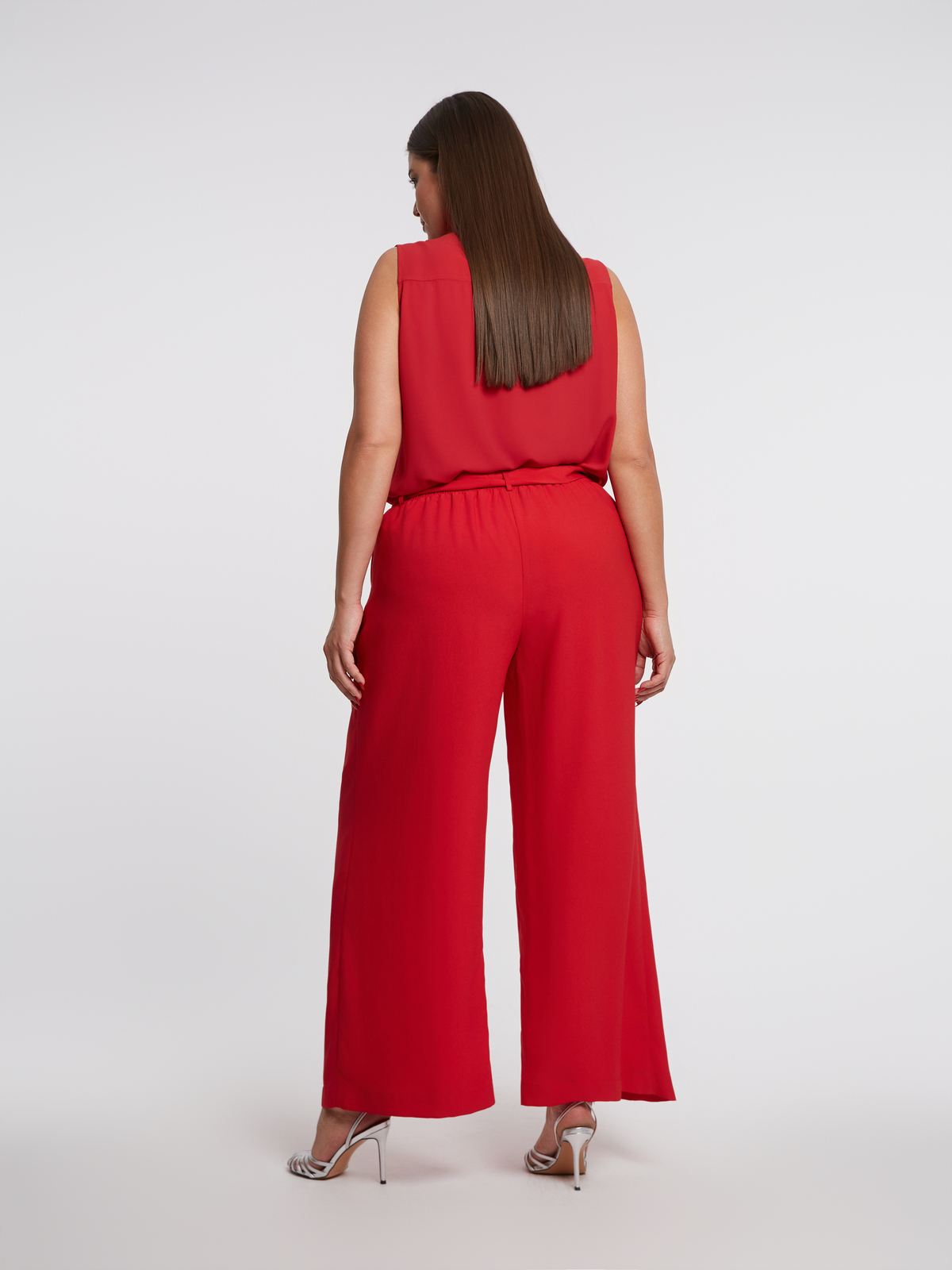 Ψηλόμεσο παντελόνι με ζώνη φωτογραφία