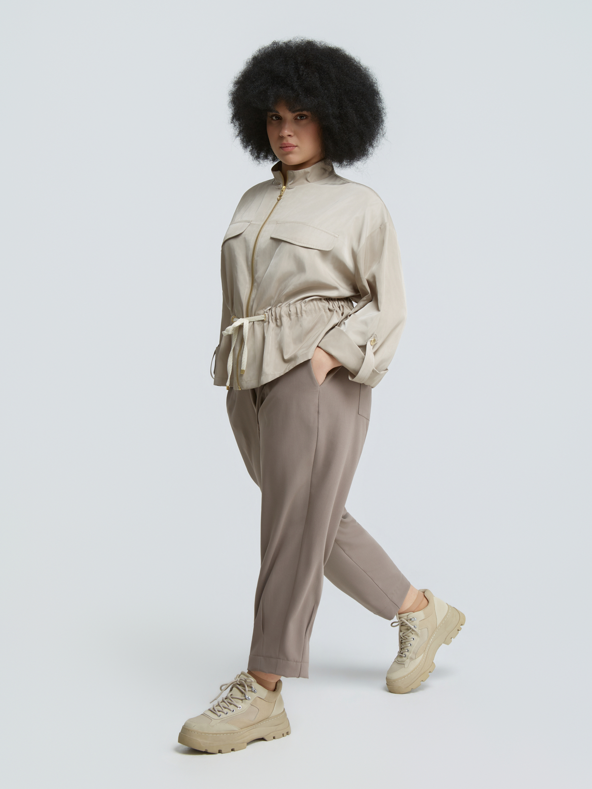 Utility τζάκετ με ρυθμιζόμενη μέση φωτογραφία