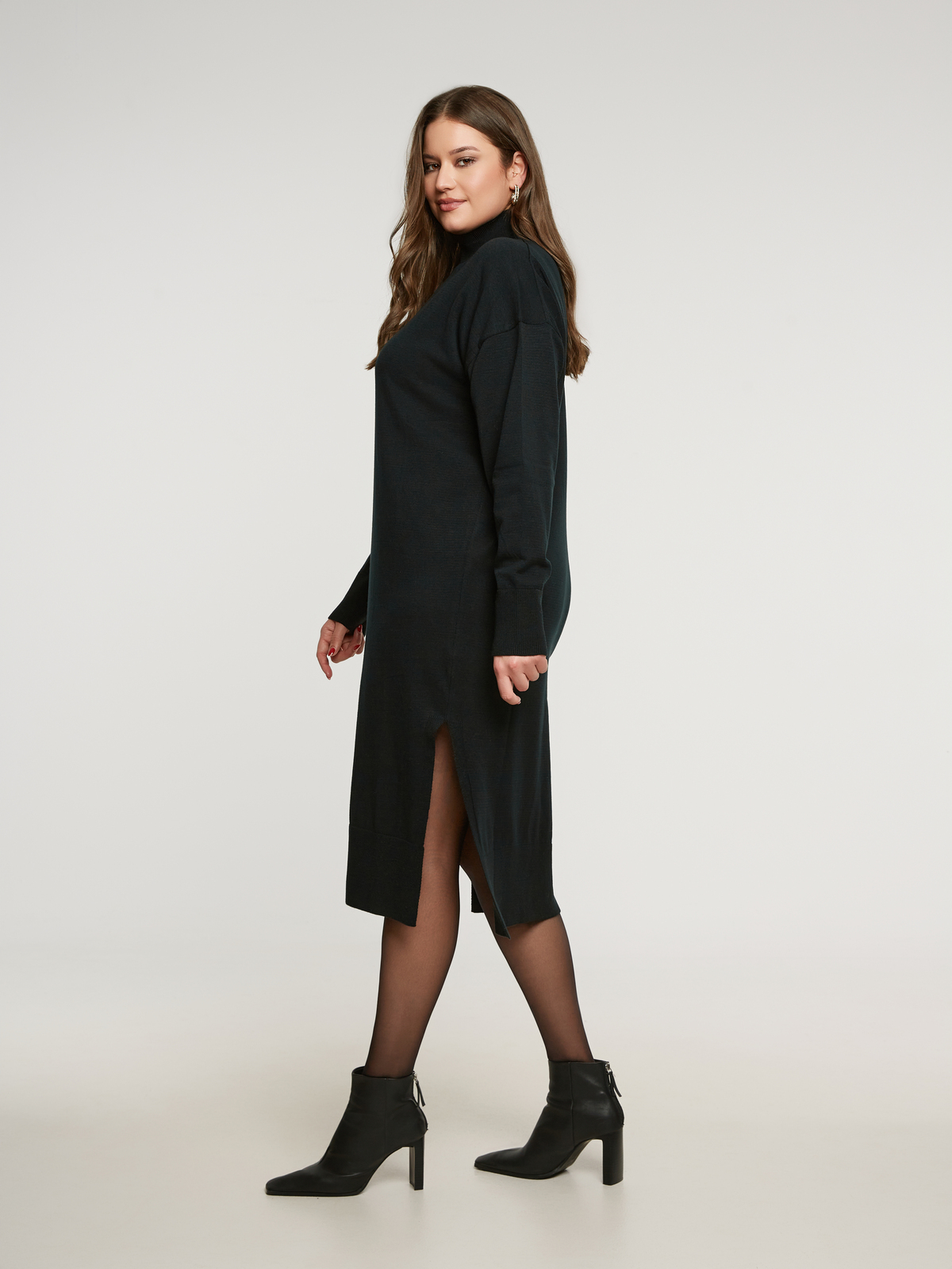 Πλεκτό φόρεμα ζιβάγκο φωτογραφία