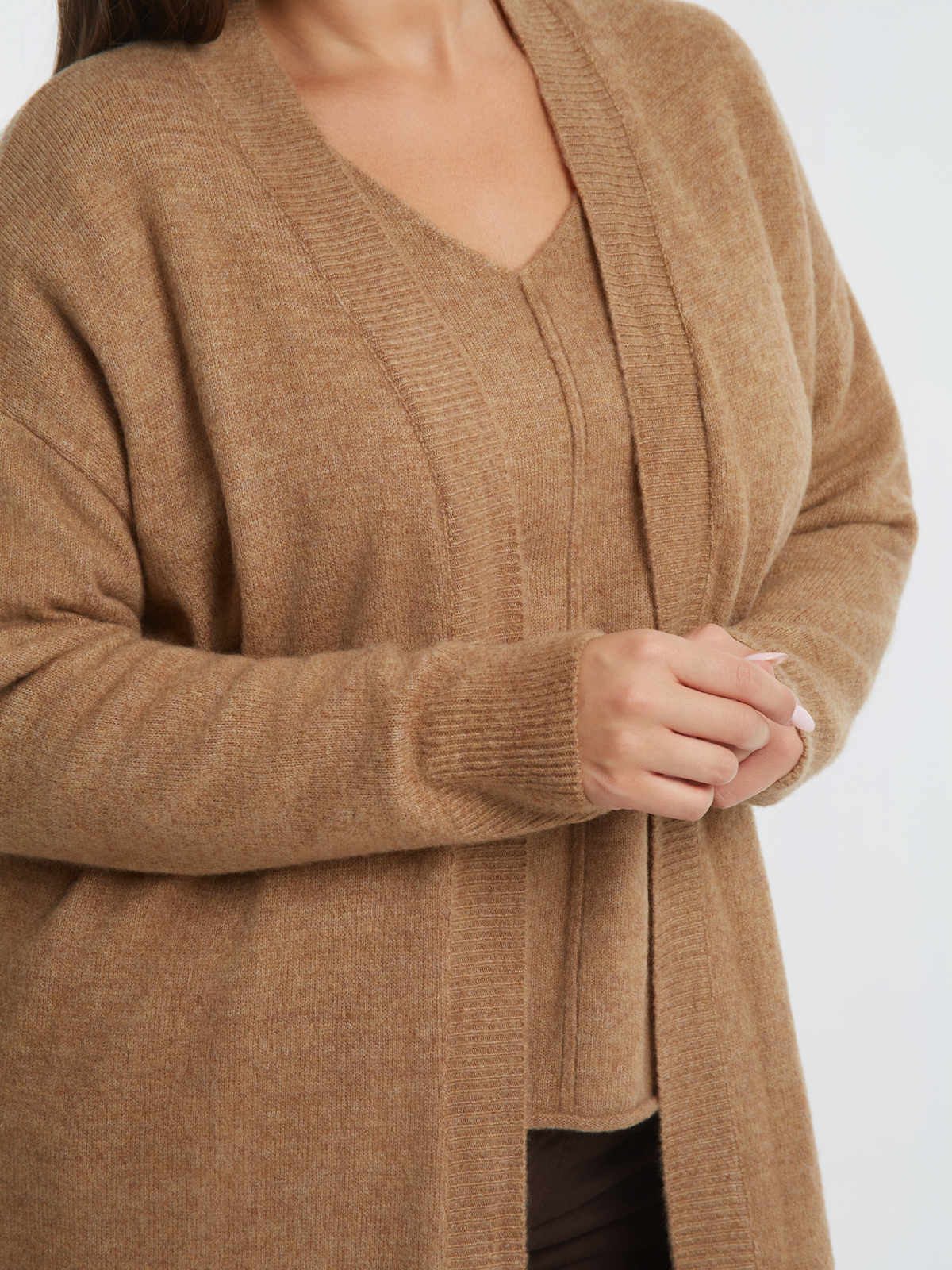 Πλεκτή ζακέτα με μαλλί φωτογραφία