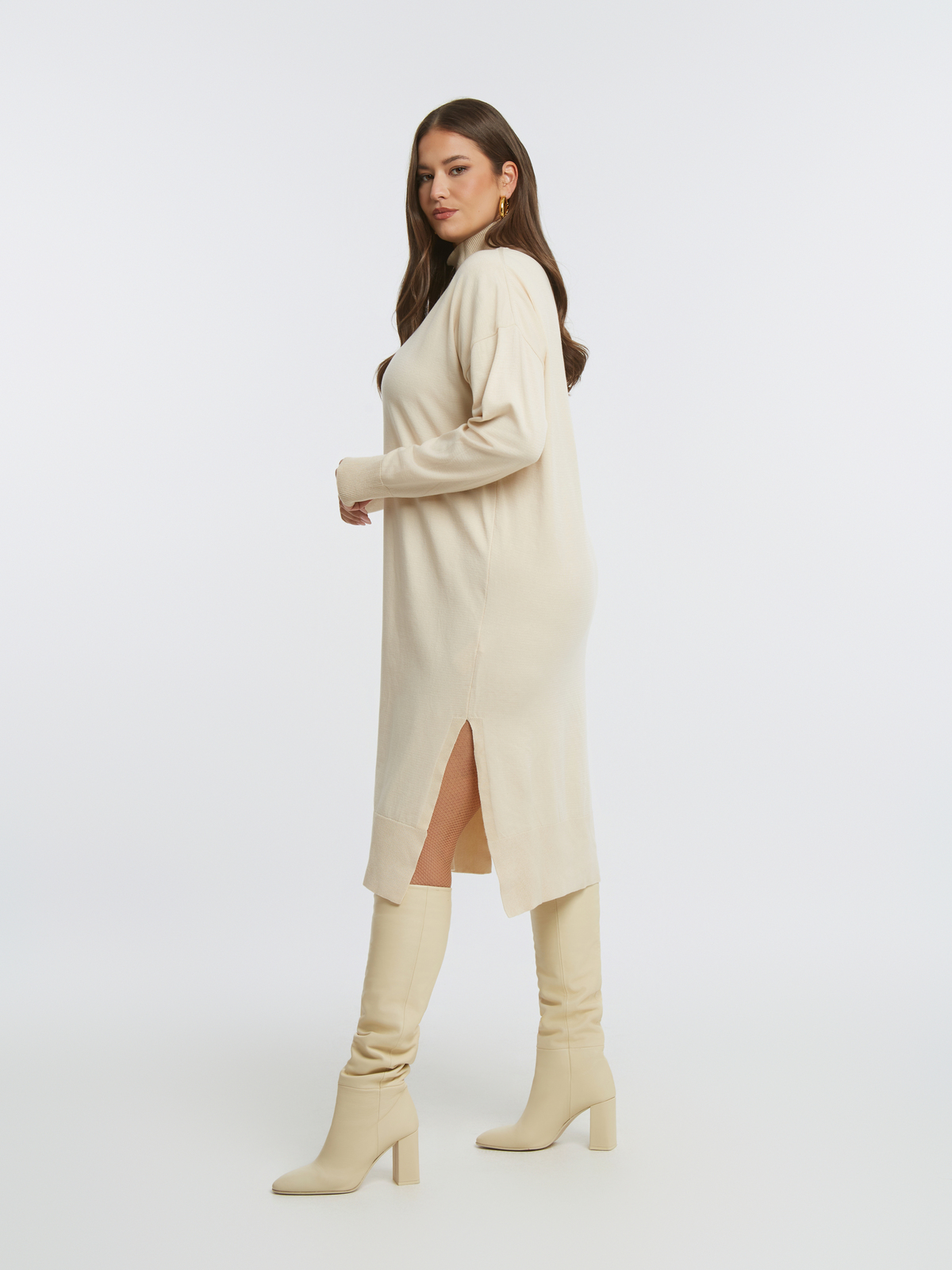 Πλεκτό φόρεμα ζιβάγκο φωτογραφία