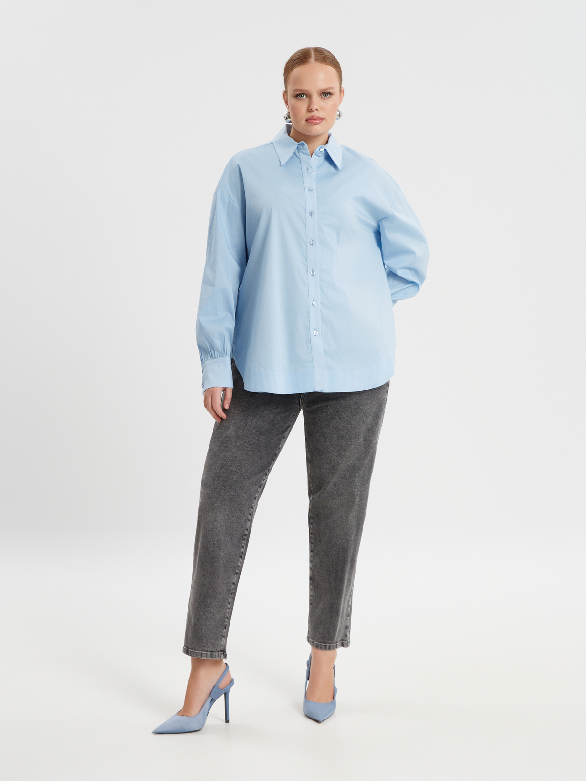 Πουκάμισο ποπλίνα με στρογγυλό τελείωμα φωτογραφία