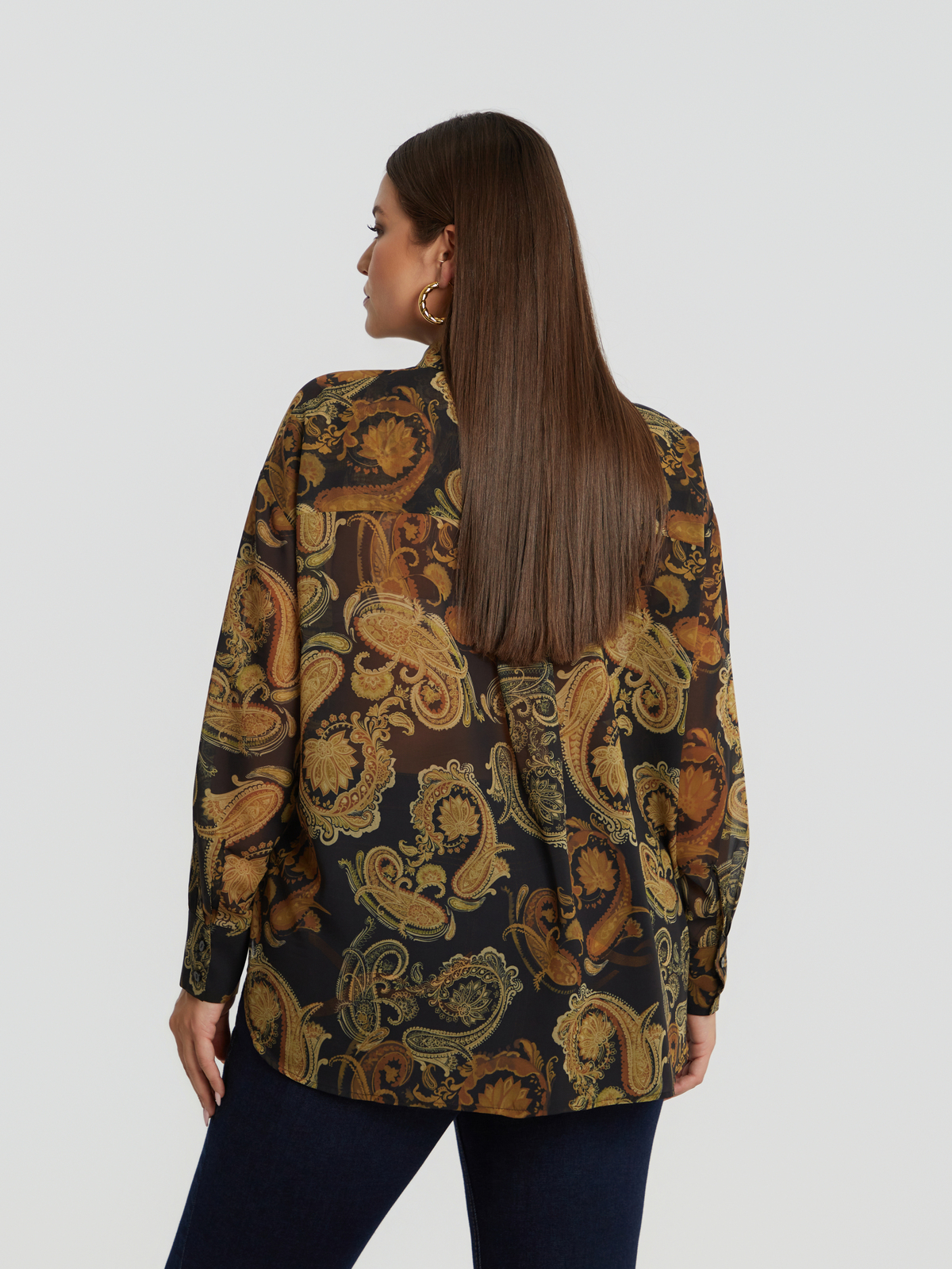 Πουκάμισο μουσελίνα με paisley σχέδιο φωτογραφία