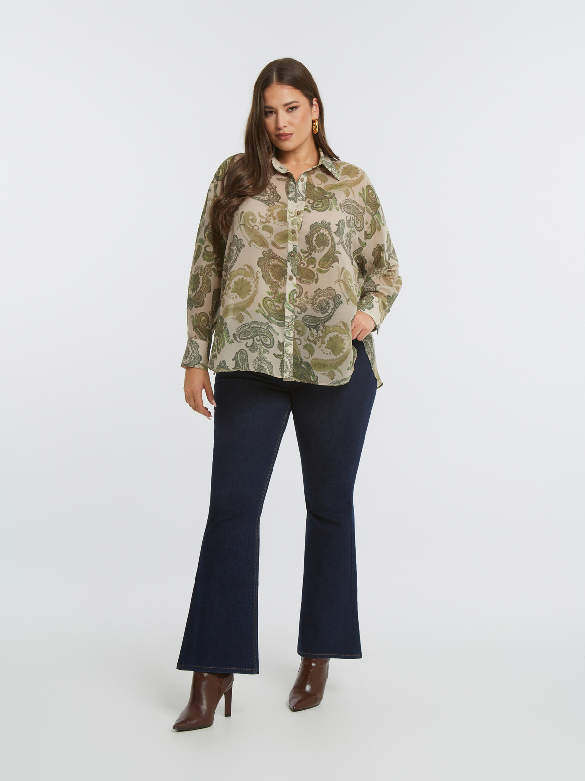 Πουκάμισο μουσελίνα με paisley σχέδιο φωτογραφία