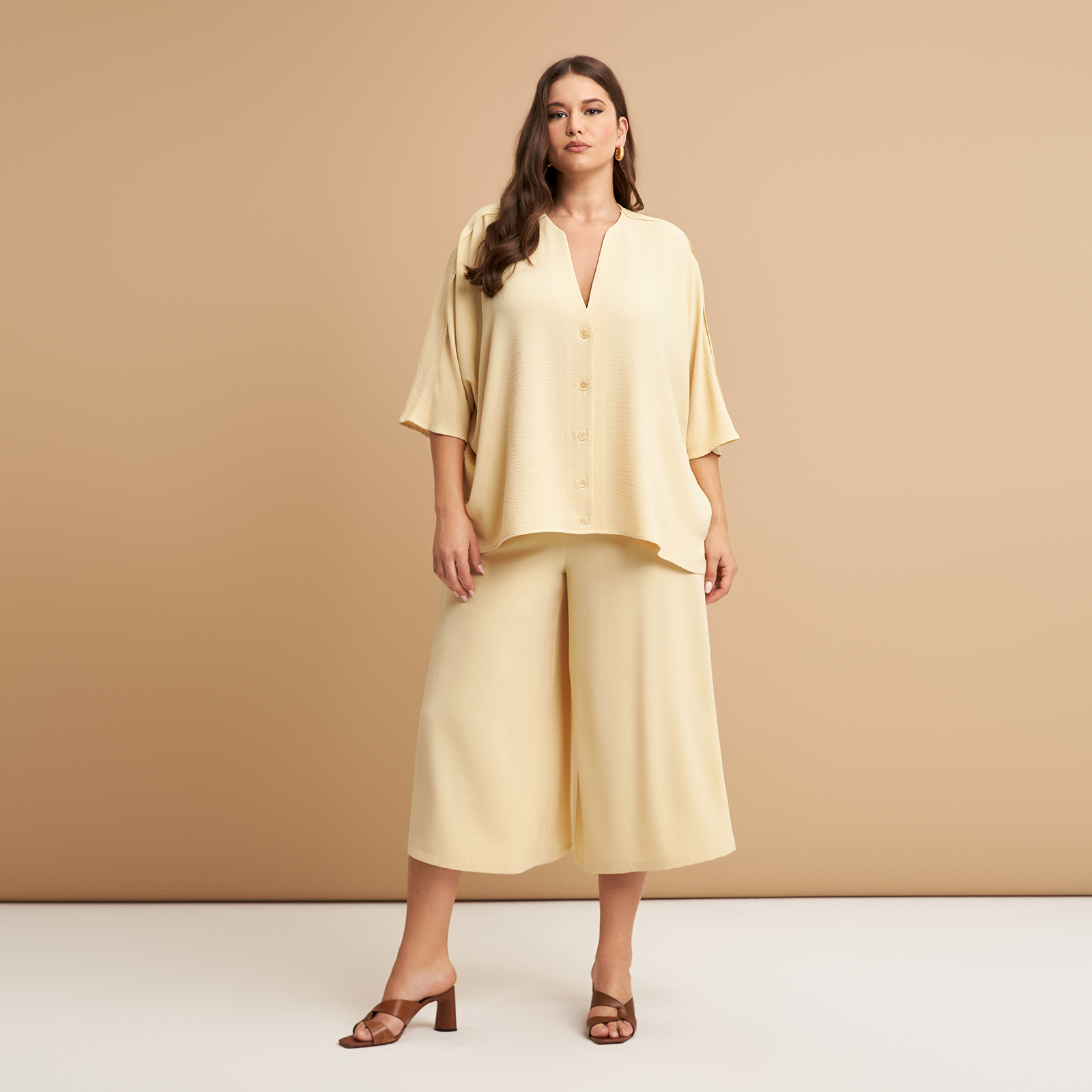 MAT FASHION Πουκάμισο κρεπ airwashed με V-λαιμόκοψη