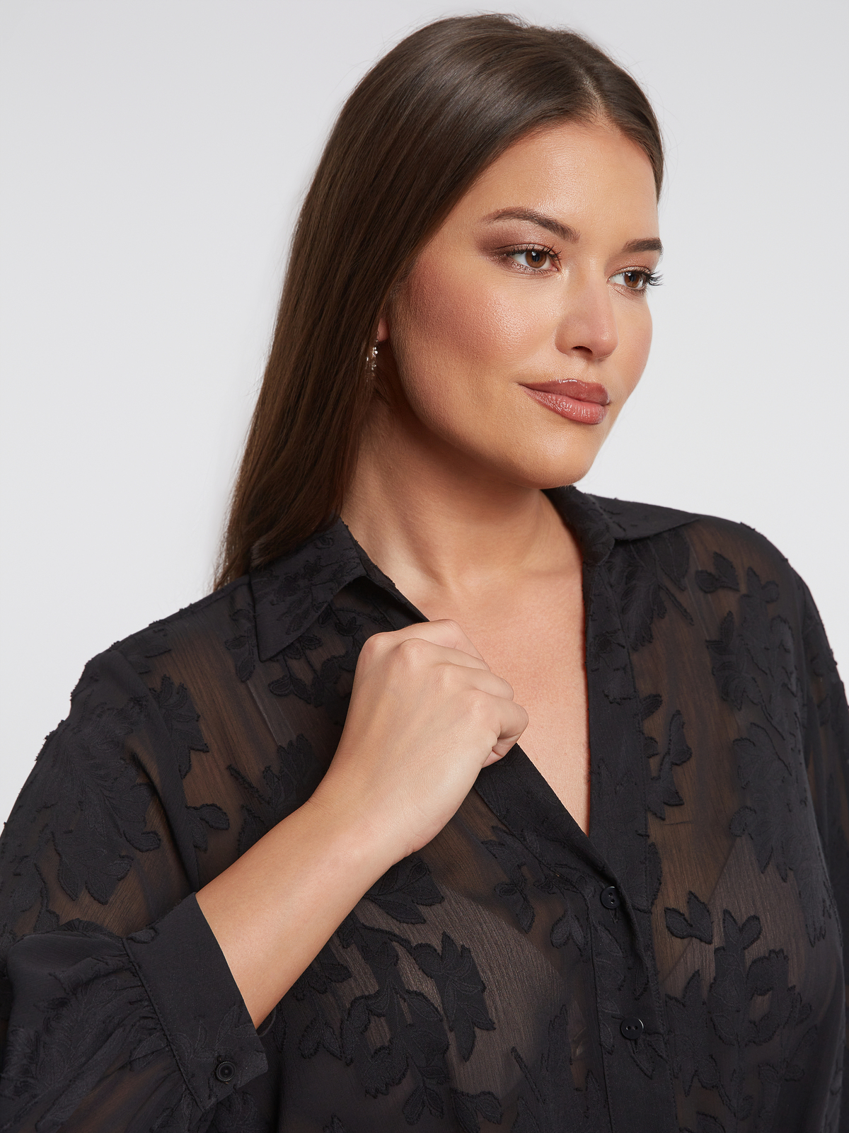 Πουκάμισο με ανάγλυφα λουλούδια και κόμπο μπροστά φωτογραφία