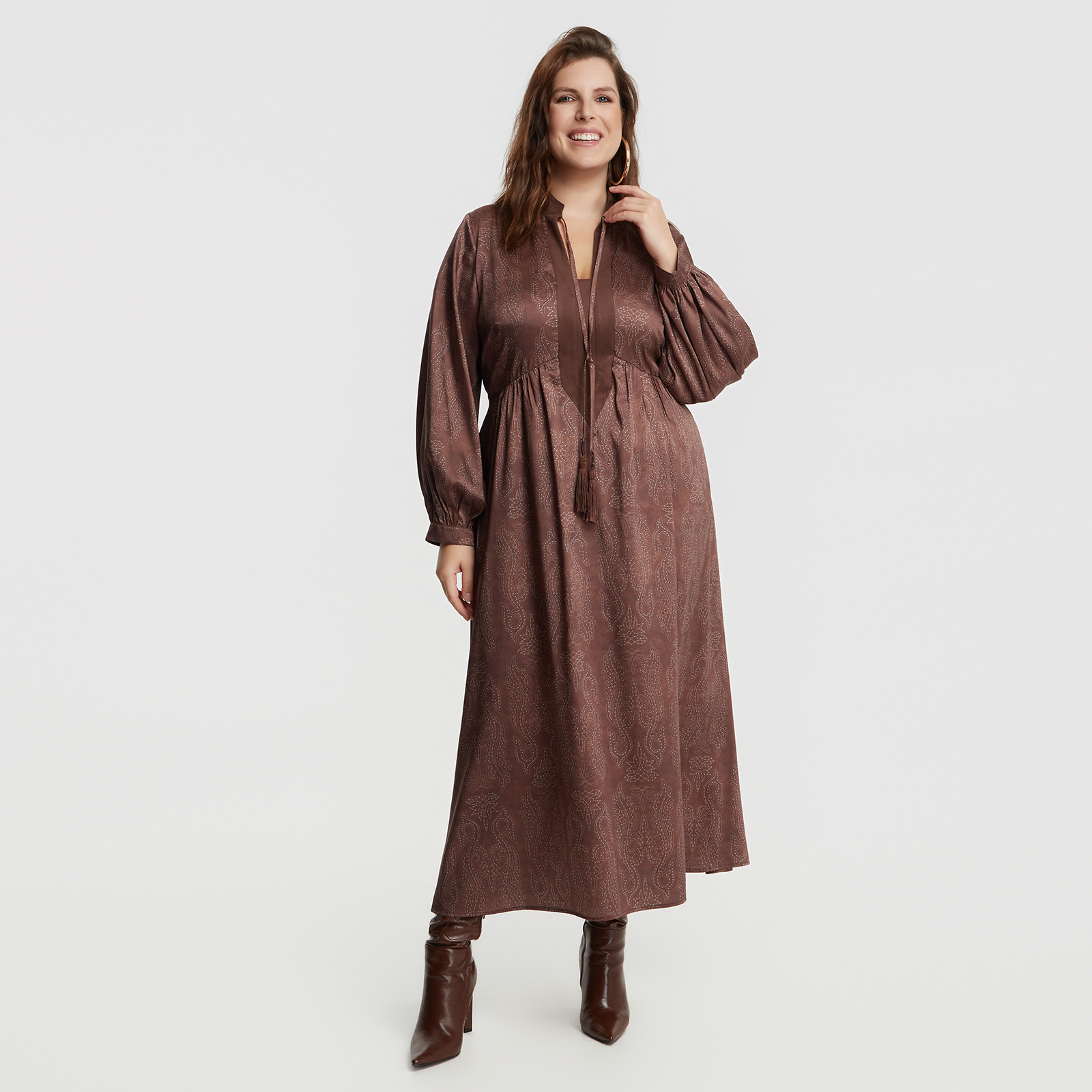 Printed kaftan dress with tie neck