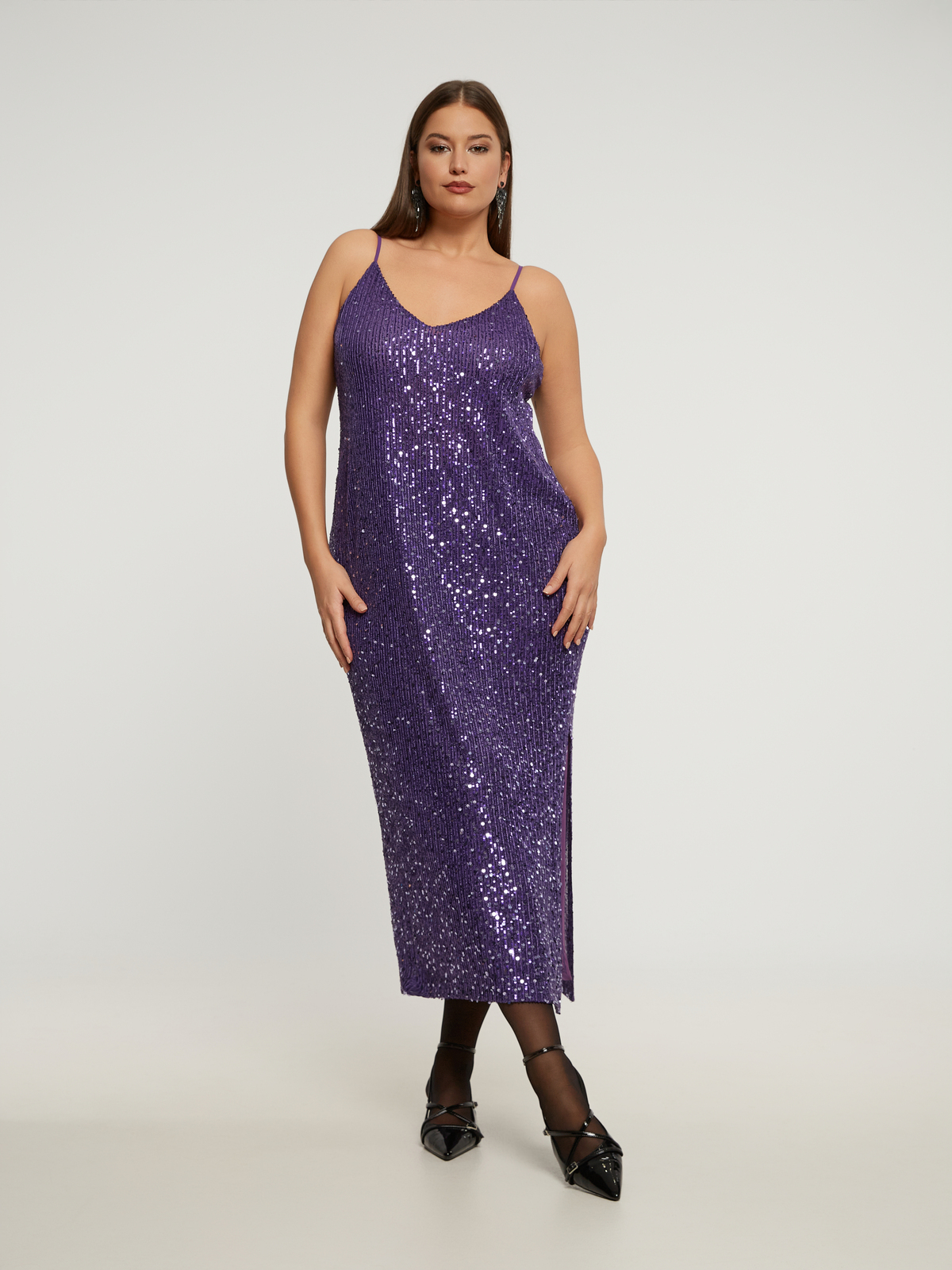 Midi φόρεμα με παγιέτες και λεπτές τιράντες φωτογραφία