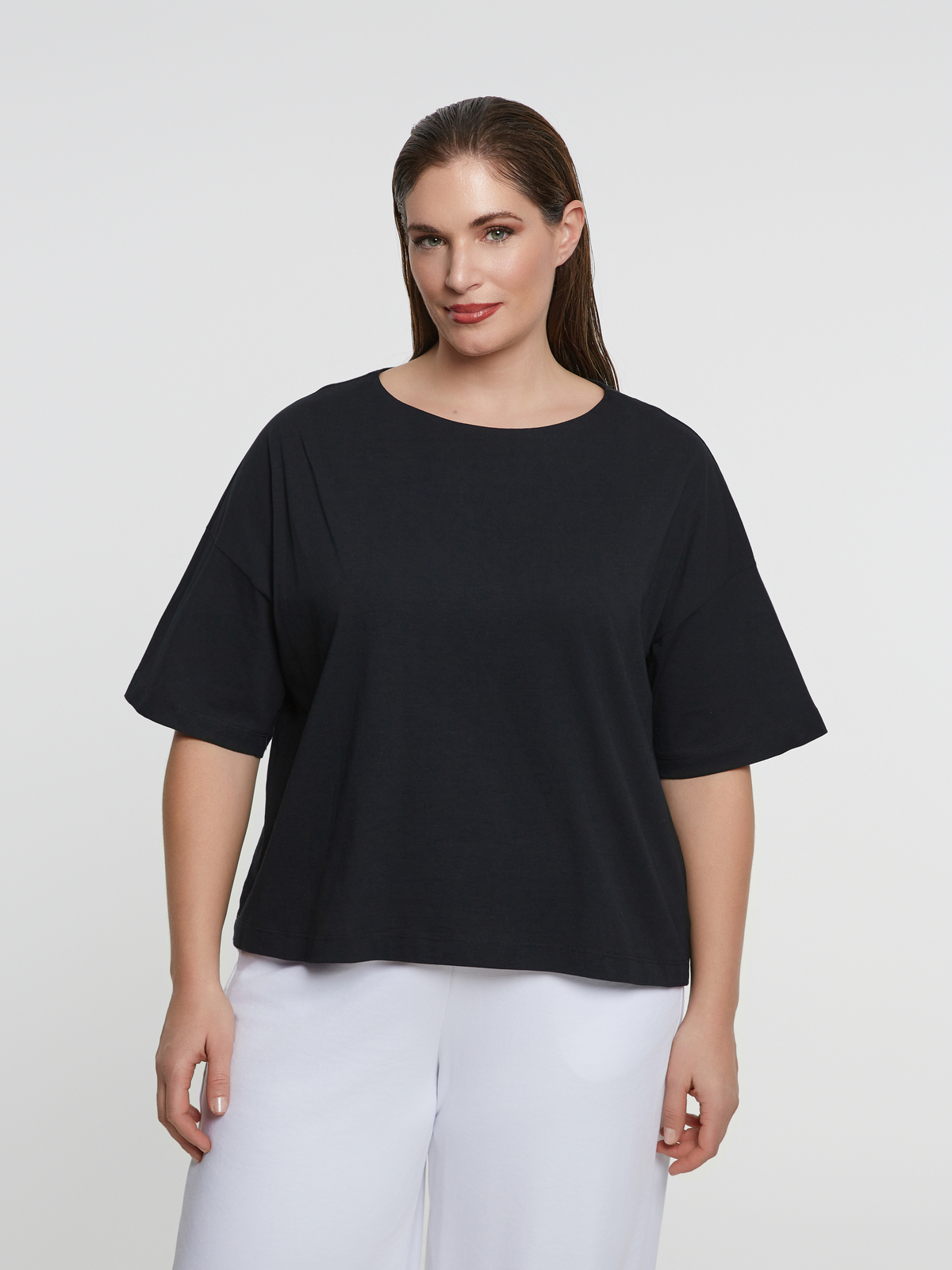 Βαμβακερό cropped t-shirt φωτογραφία