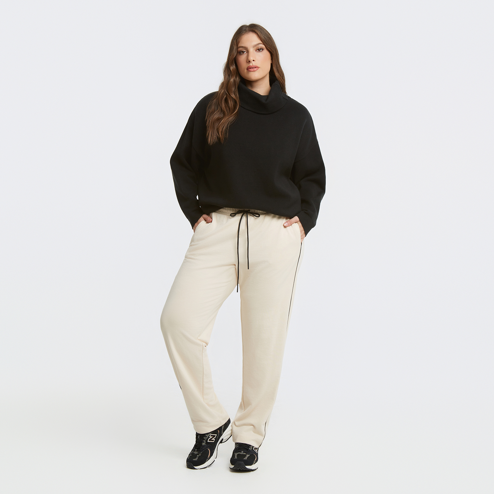 Παντελόνι jogger με ρίγα στο πλάϊ