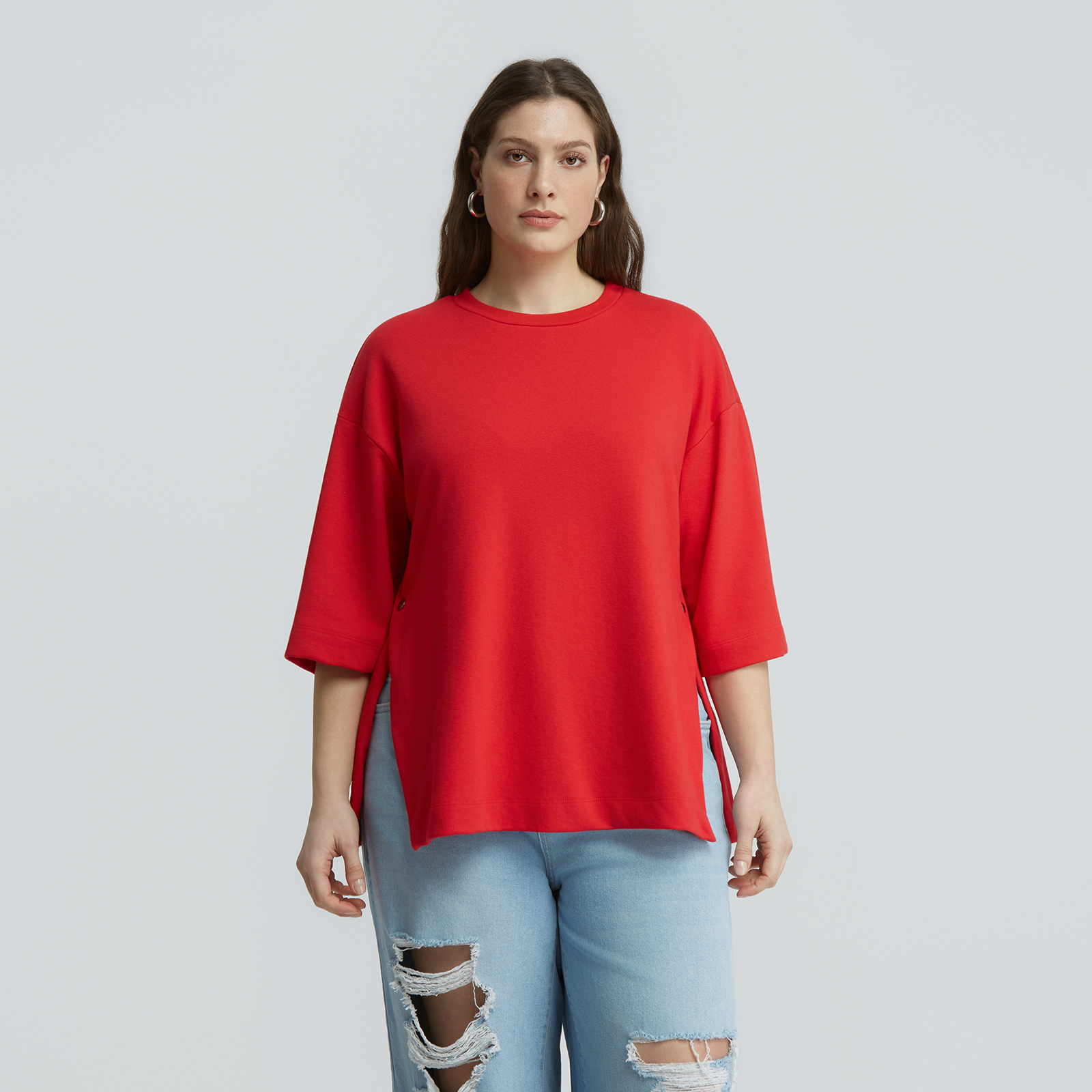 Relaxed fit sweatshirt with split hem