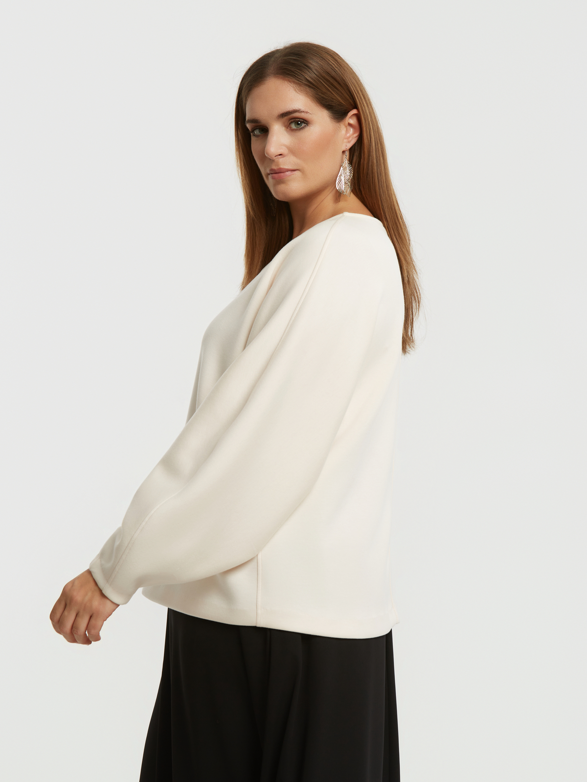 Μπλούζα φούτερ με V-λαιμόκοψη φωτογραφία