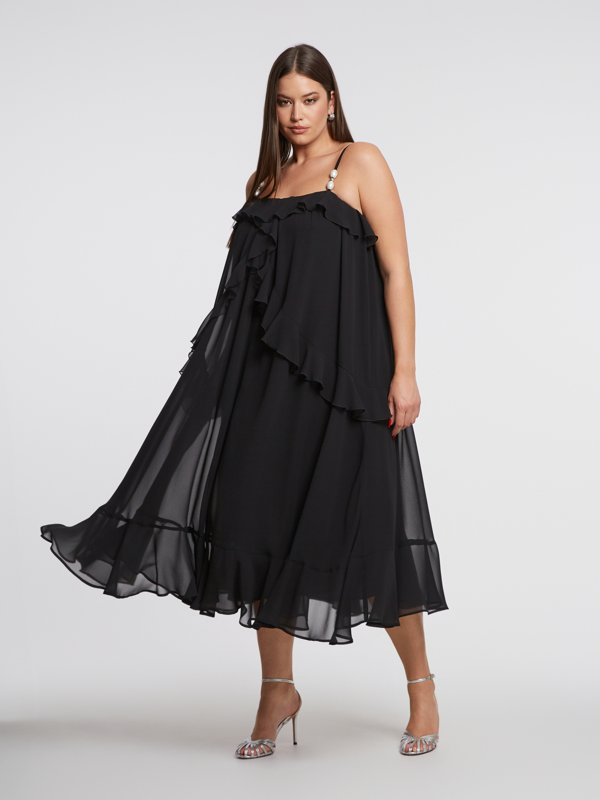 Maxi φόρεμα με βολάν και τιράντες με πέρλες φωτογραφία