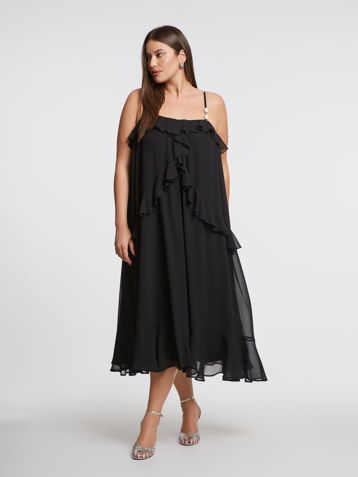 Maxi φόρεμα με βολάν και τιράντες με πέρλες φωτογραφία