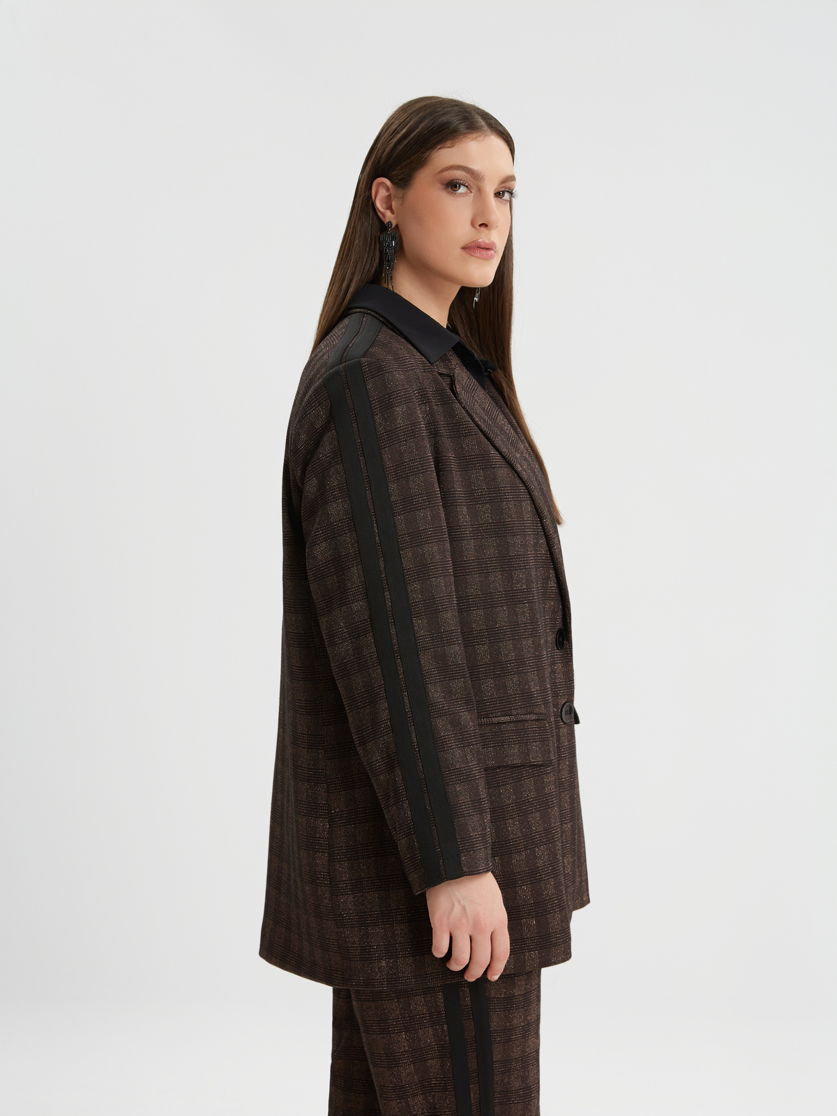 Καρό σακάκι με λεπτομέρεια lurex φωτογραφία