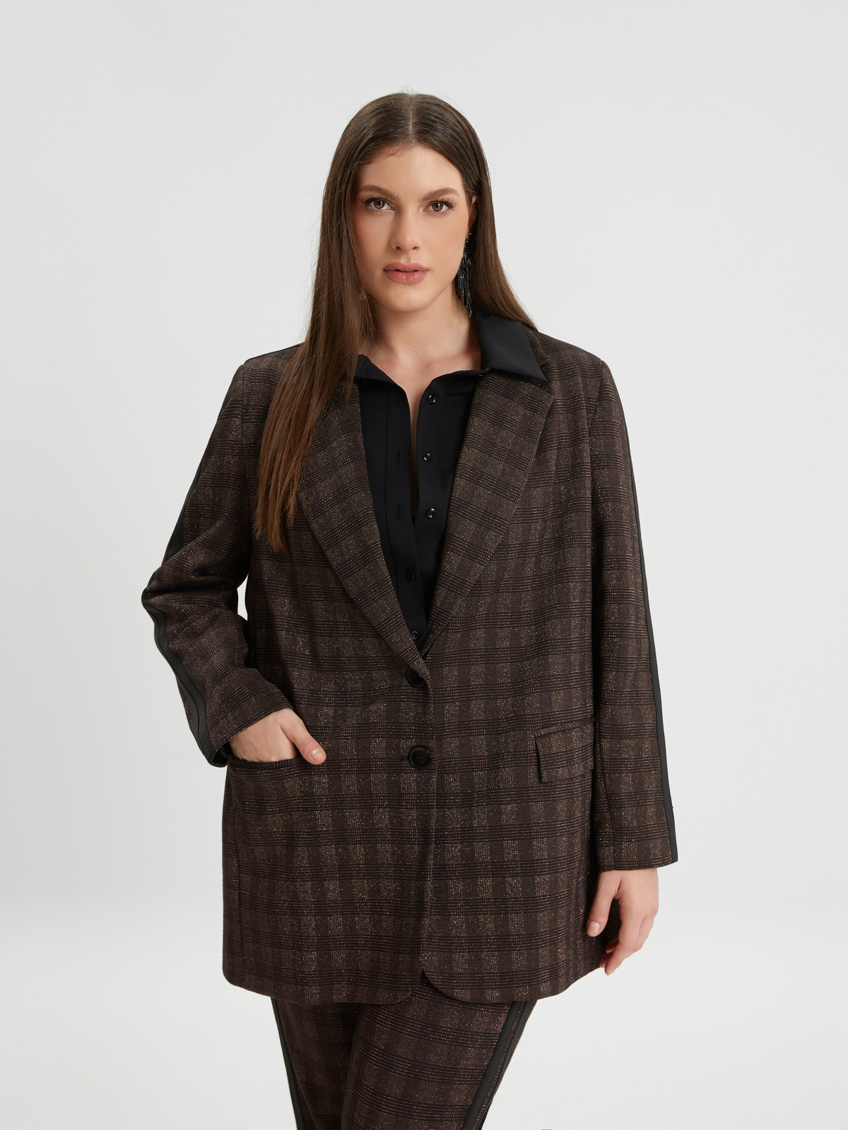 Καρό σακάκι με λεπτομέρεια lurex φωτογραφία