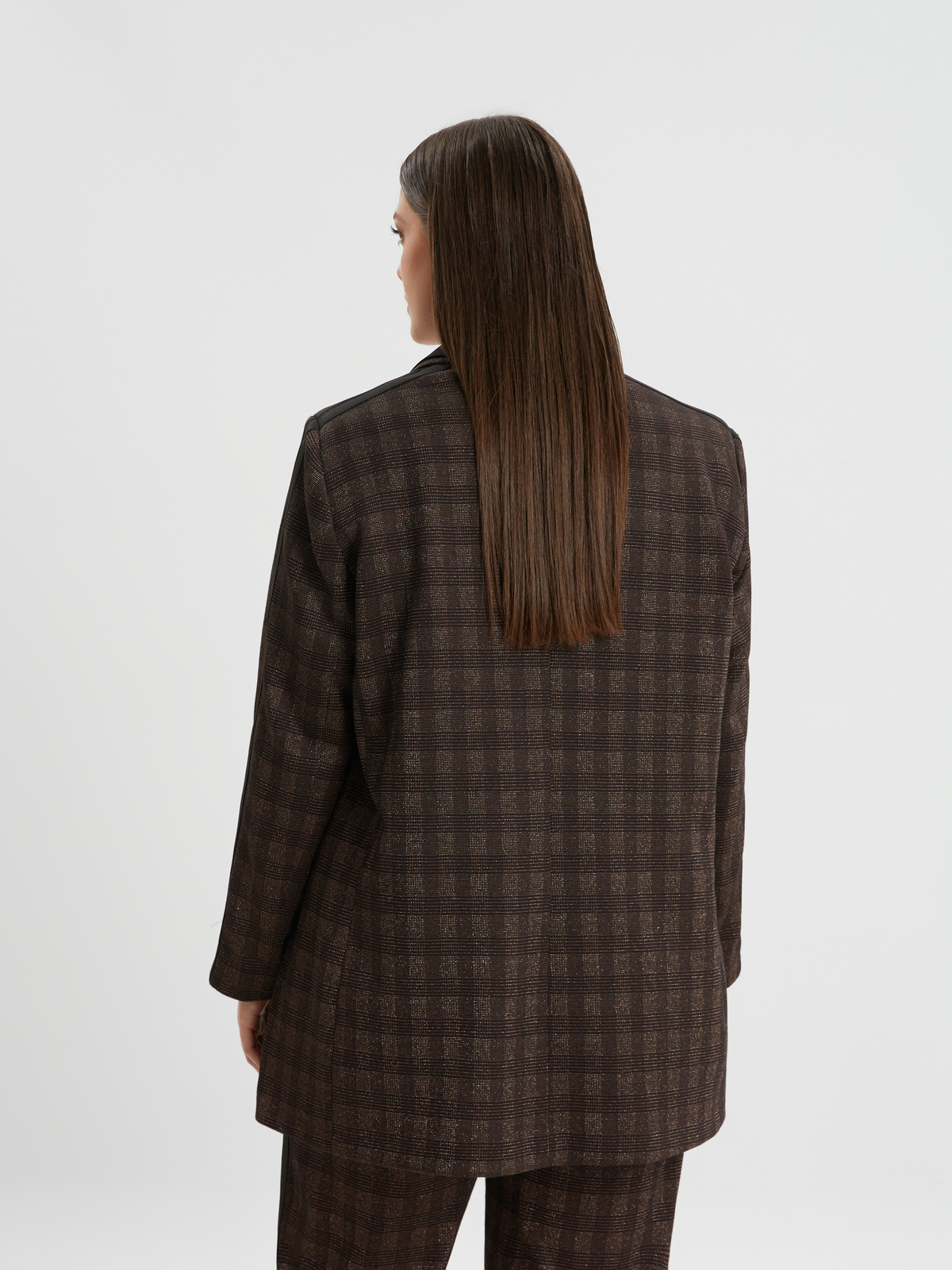 Καρό σακάκι με λεπτομέρεια lurex φωτογραφία