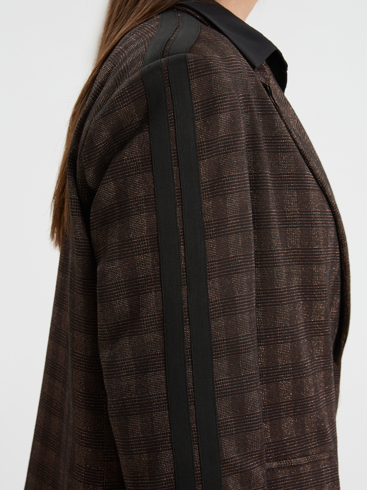 Καρό σακάκι με λεπτομέρεια lurex φωτογραφία