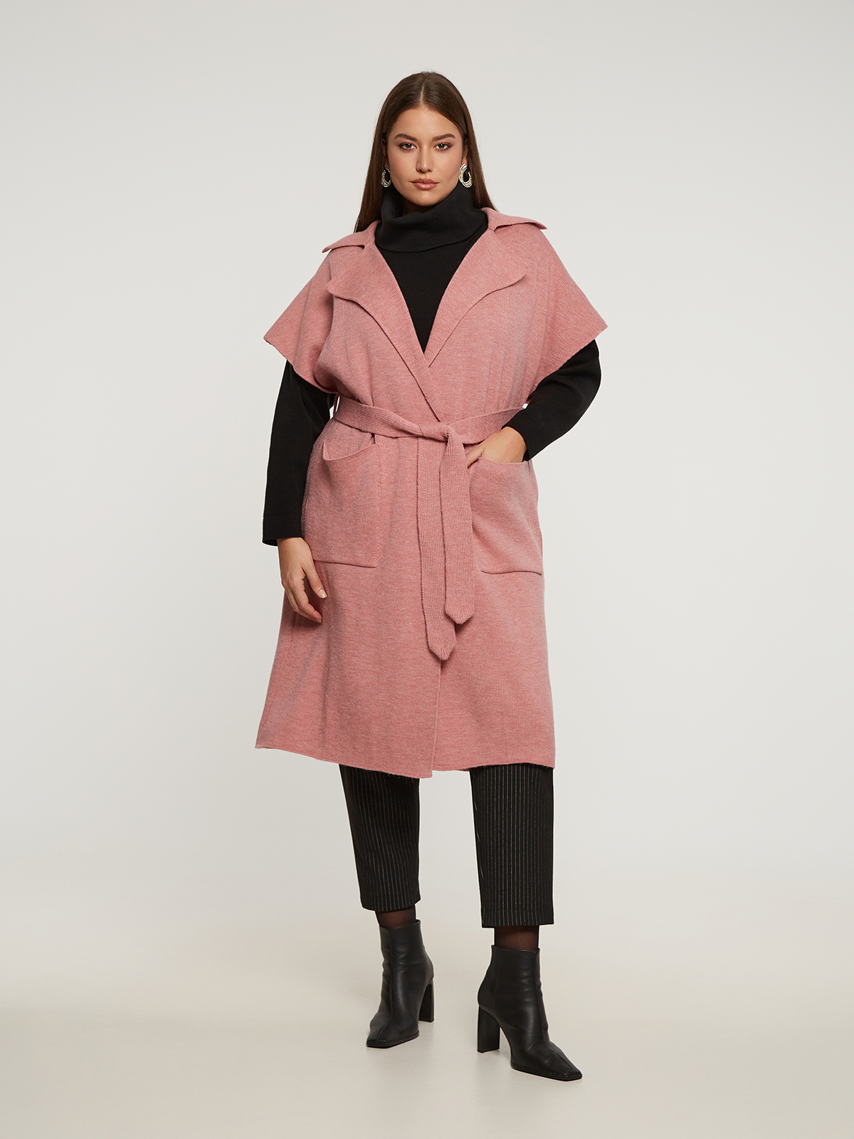 Μακριά πλεκτή ζακέτα κοντομάνικη φωτογραφία