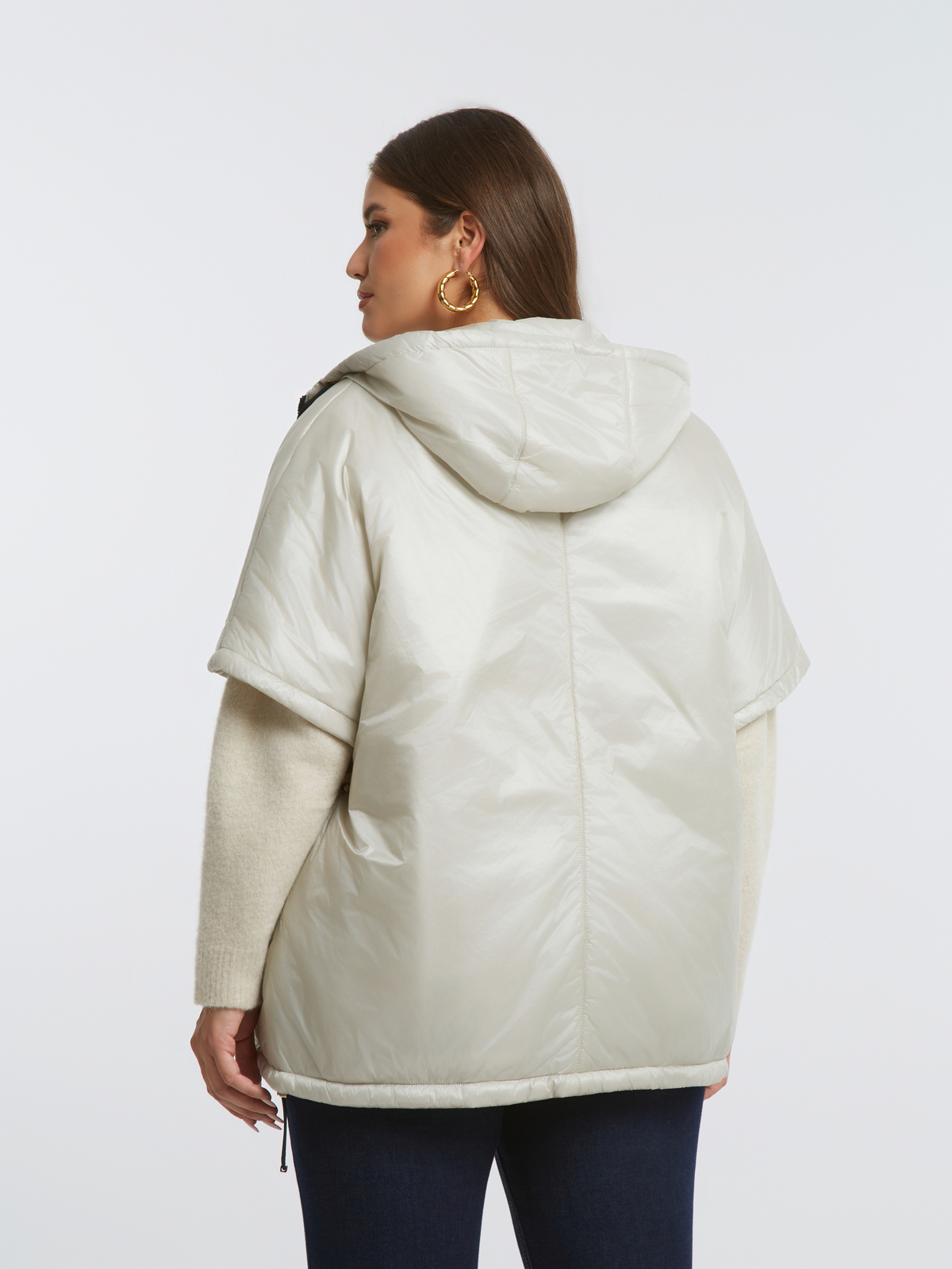 Σατινέ μπουφάν με κουκούλα και κοντά μανίκια φωτογραφία