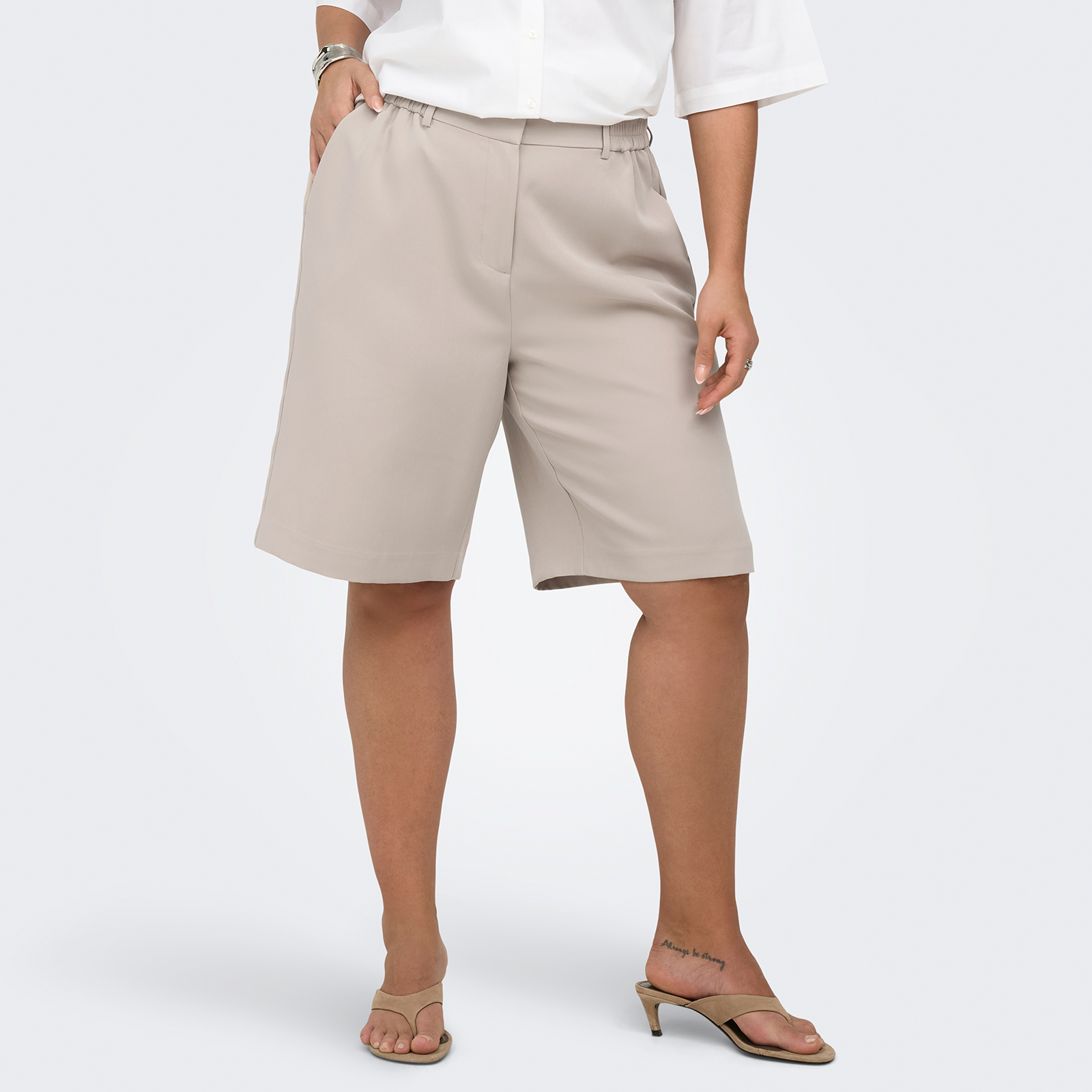 Carmia high waist regular fit shorts