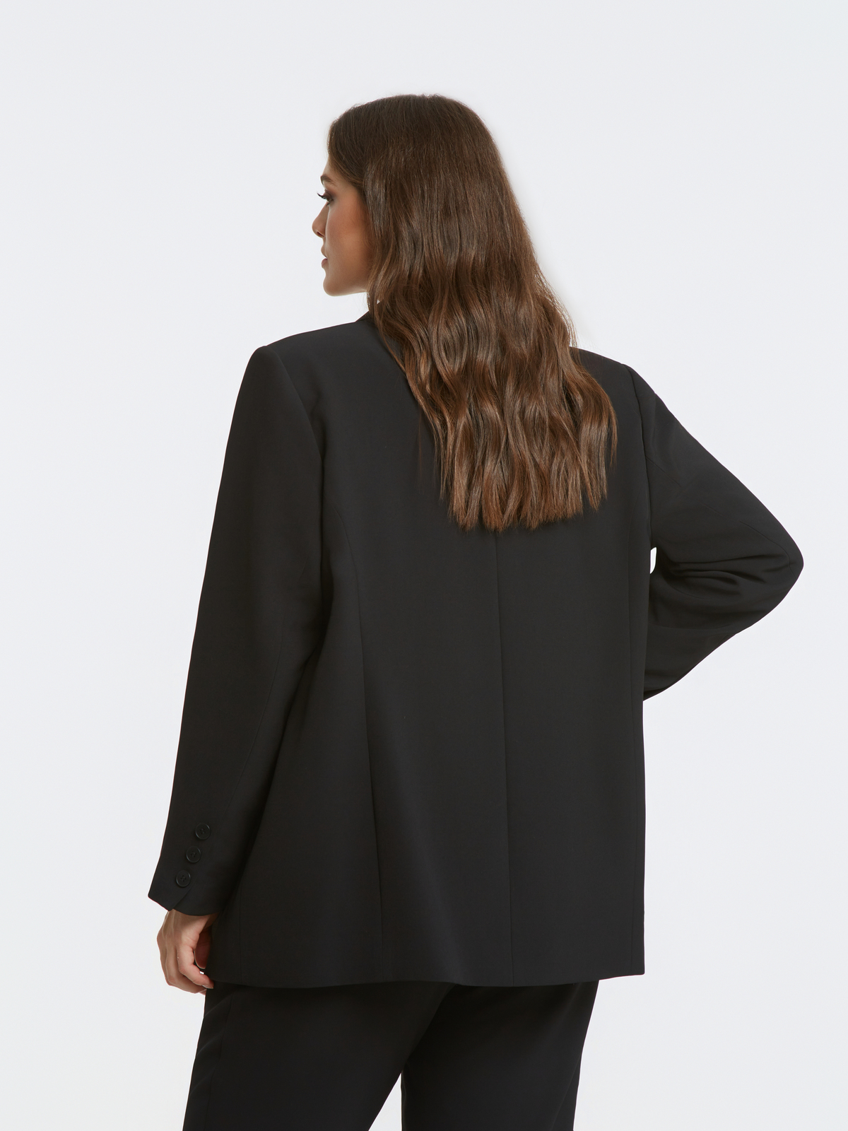 Μονόχρωμο σακάκι με εμπριμέ φόδρα και κουμπί φωτογραφία