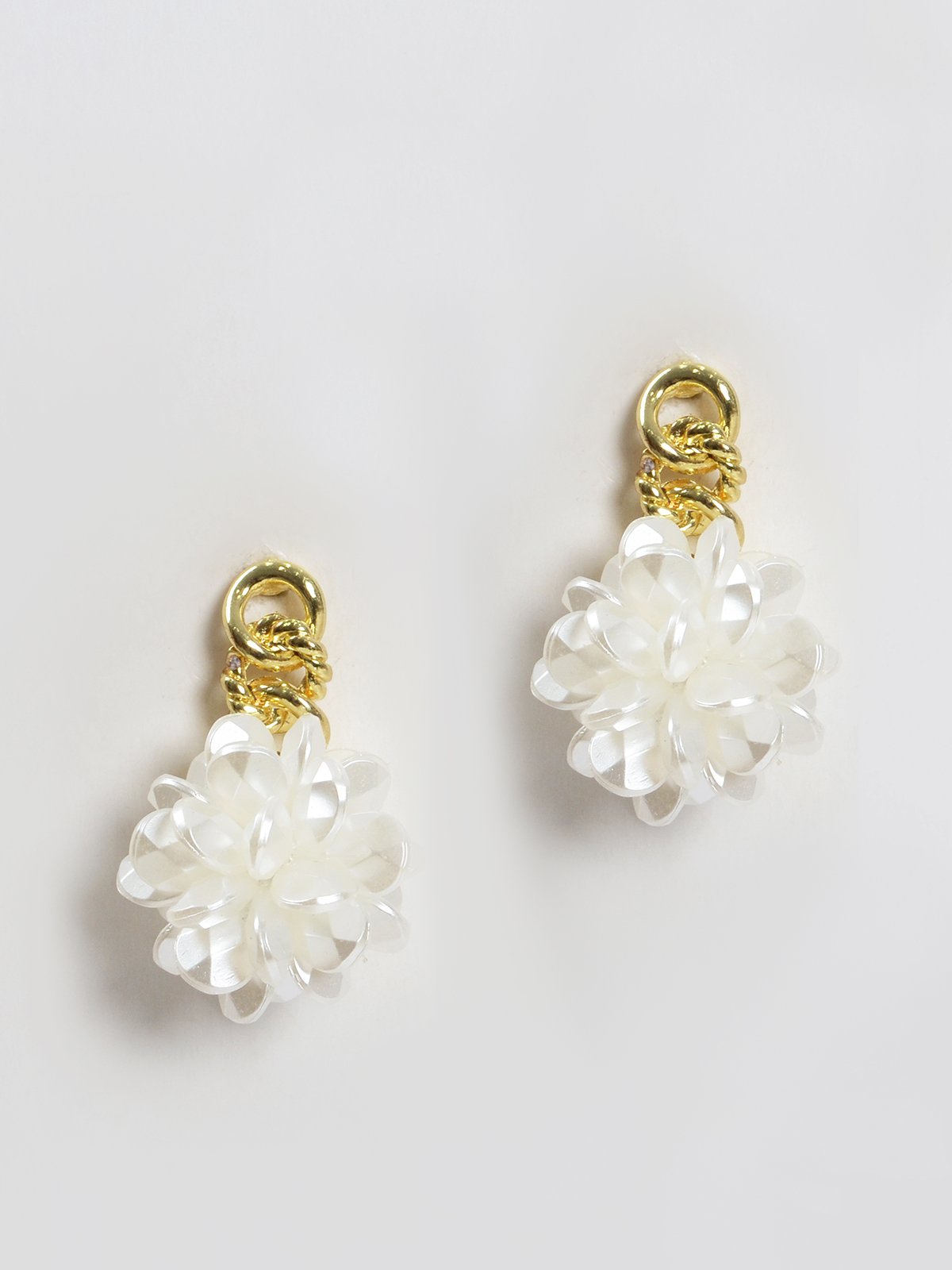 Κρεμαστά σκουλαρίκια με αλυσίδα & πέταλα φωτογραφία