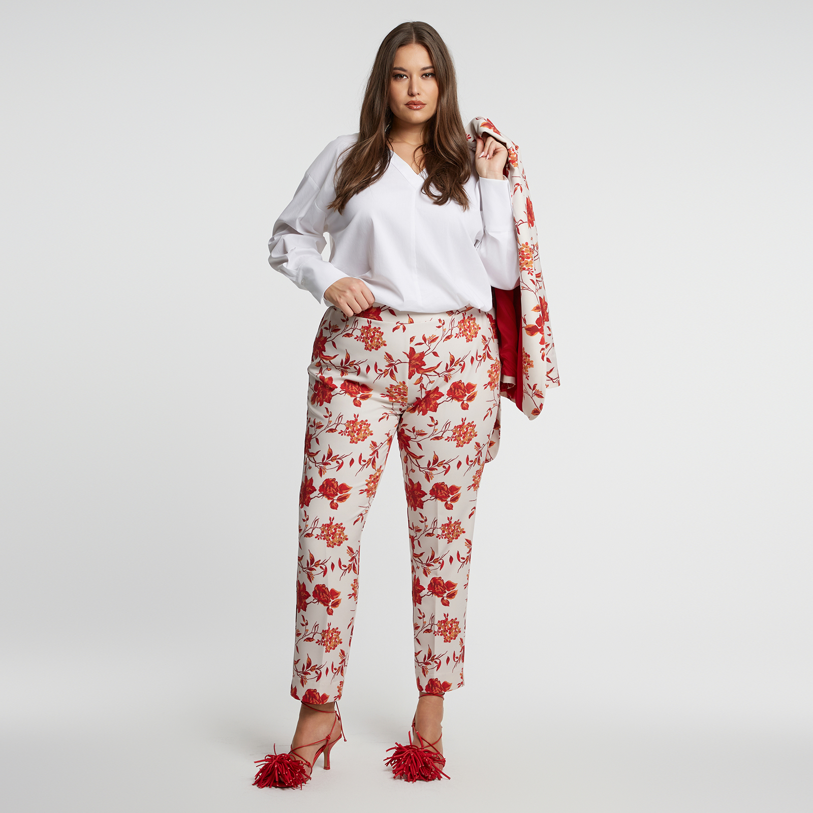 MAT FASHION Slim-fit παντελόνι με φλοράλ σχέδιο