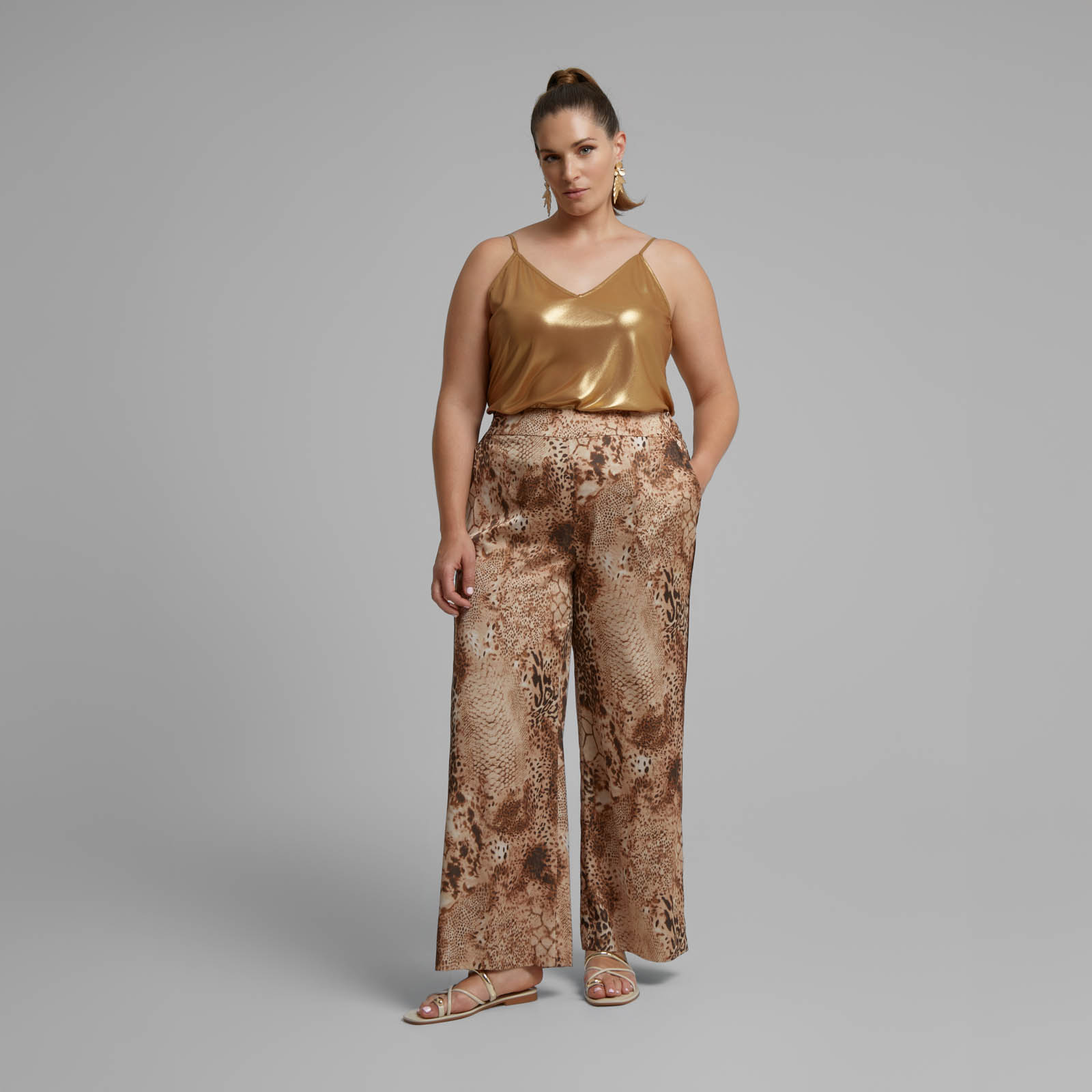 Παντελόνα snake print σε φαρδιά γραμμή