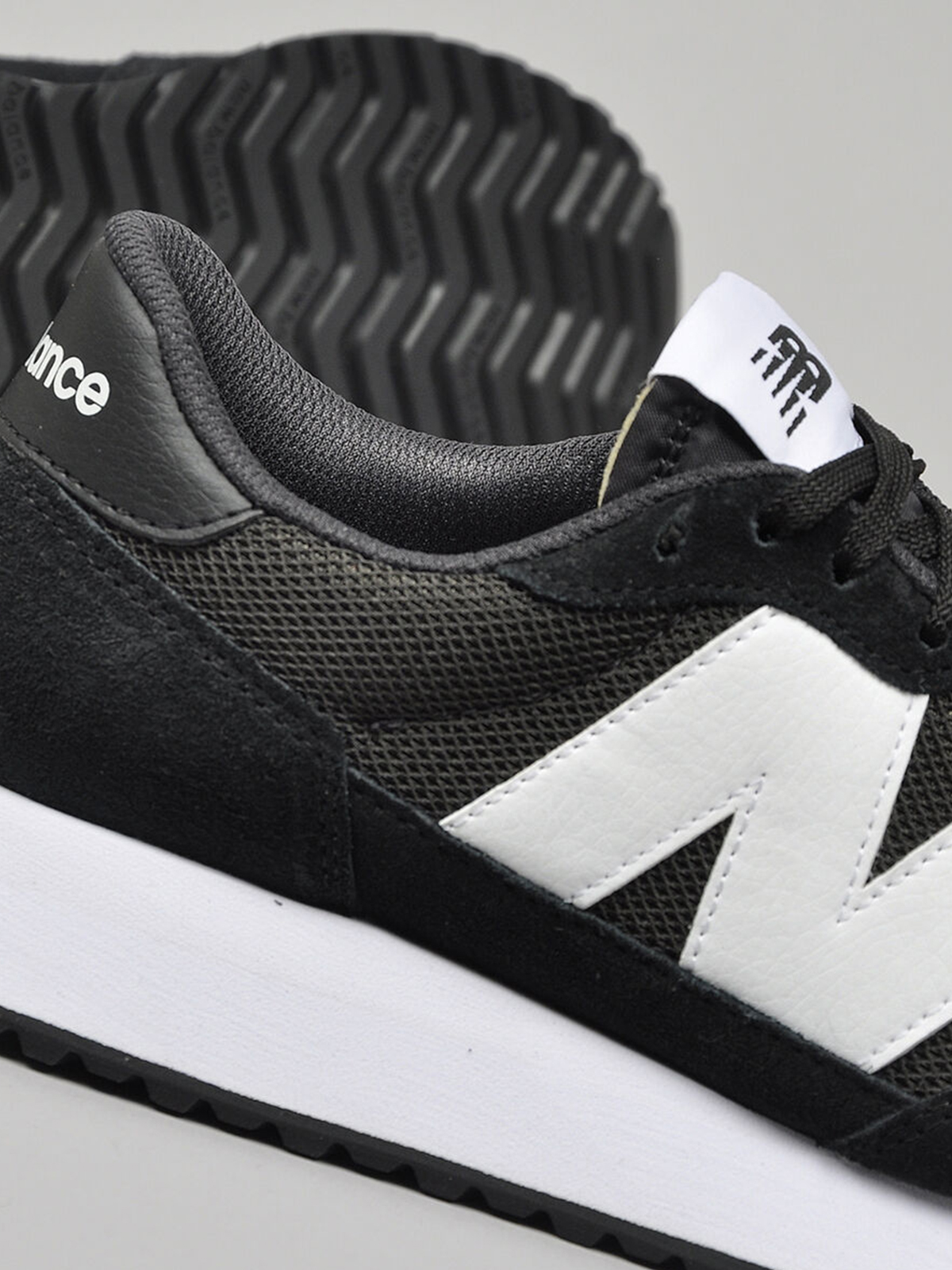 Sneakers 237 - Black φωτογραφία