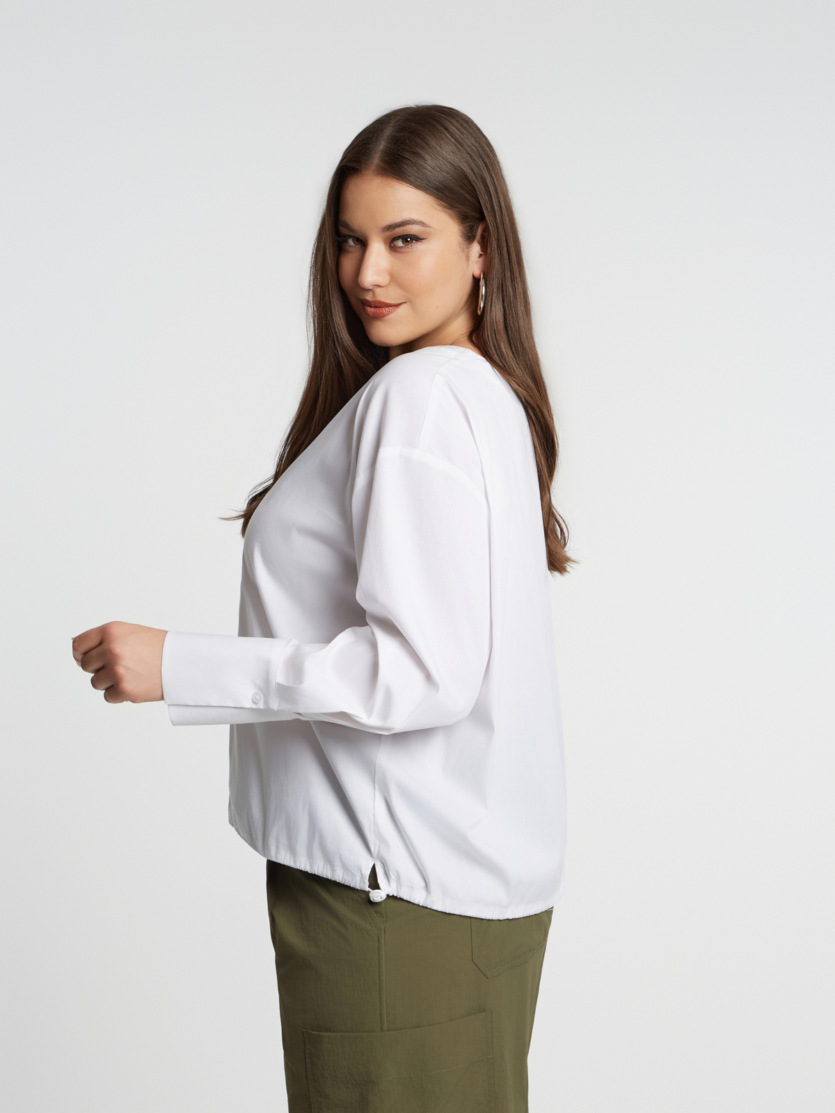 Μπλούζα μακρυμάνικη V από ελαστική ποπλίνα φωτογραφία