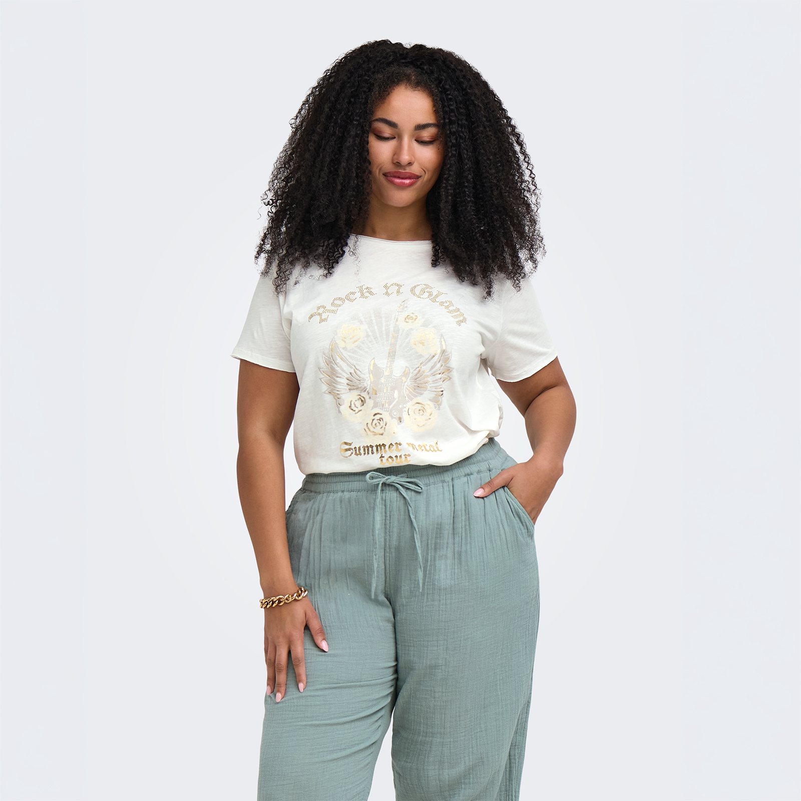 Carnovia t-shirt