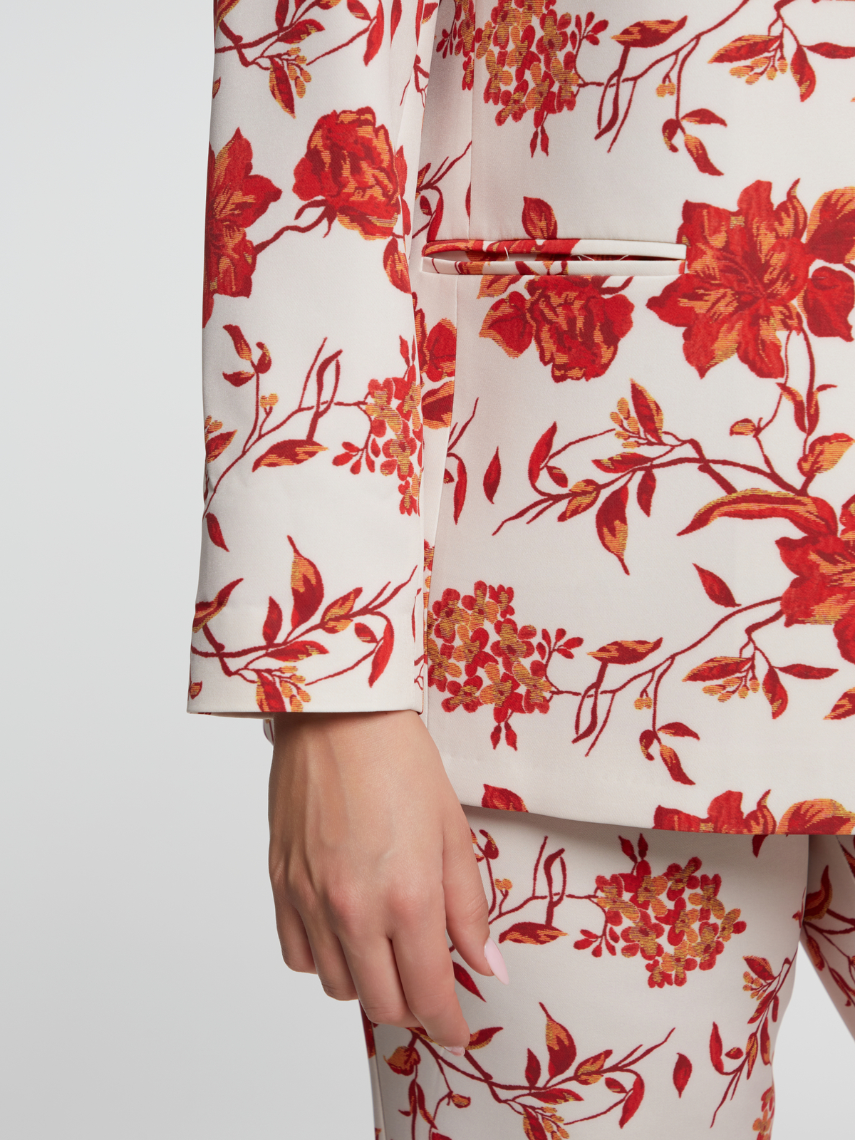 Tailored σακάκι με φλοράλ σχέδιο φωτογραφία