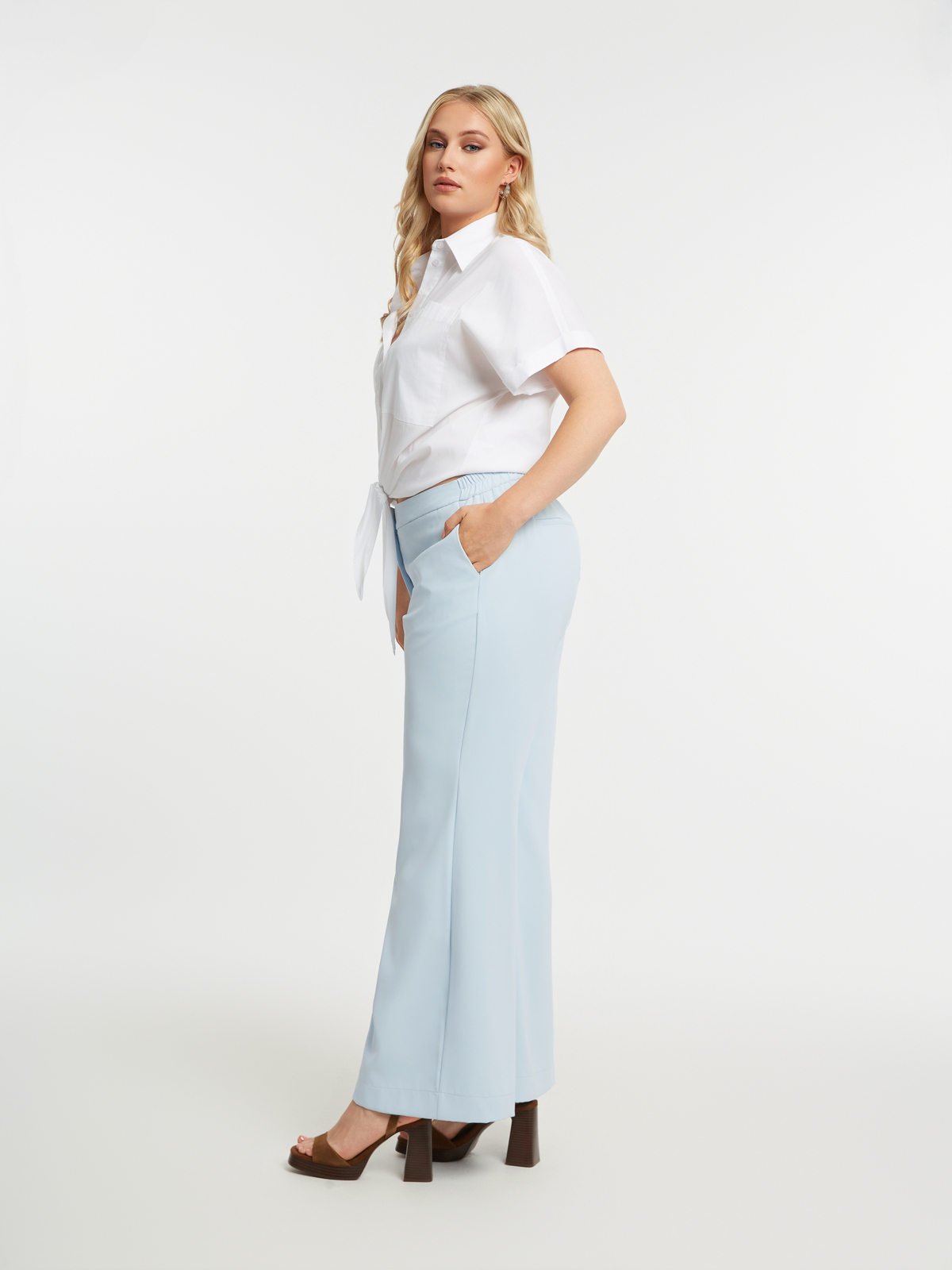 Wide-leg παντελόνι φωτογραφία
