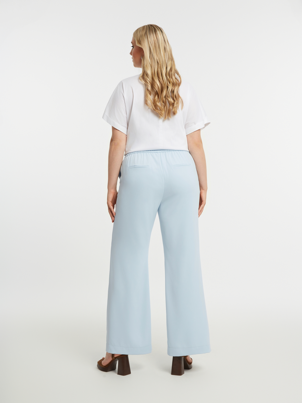 Wide-leg παντελόνι φωτογραφία