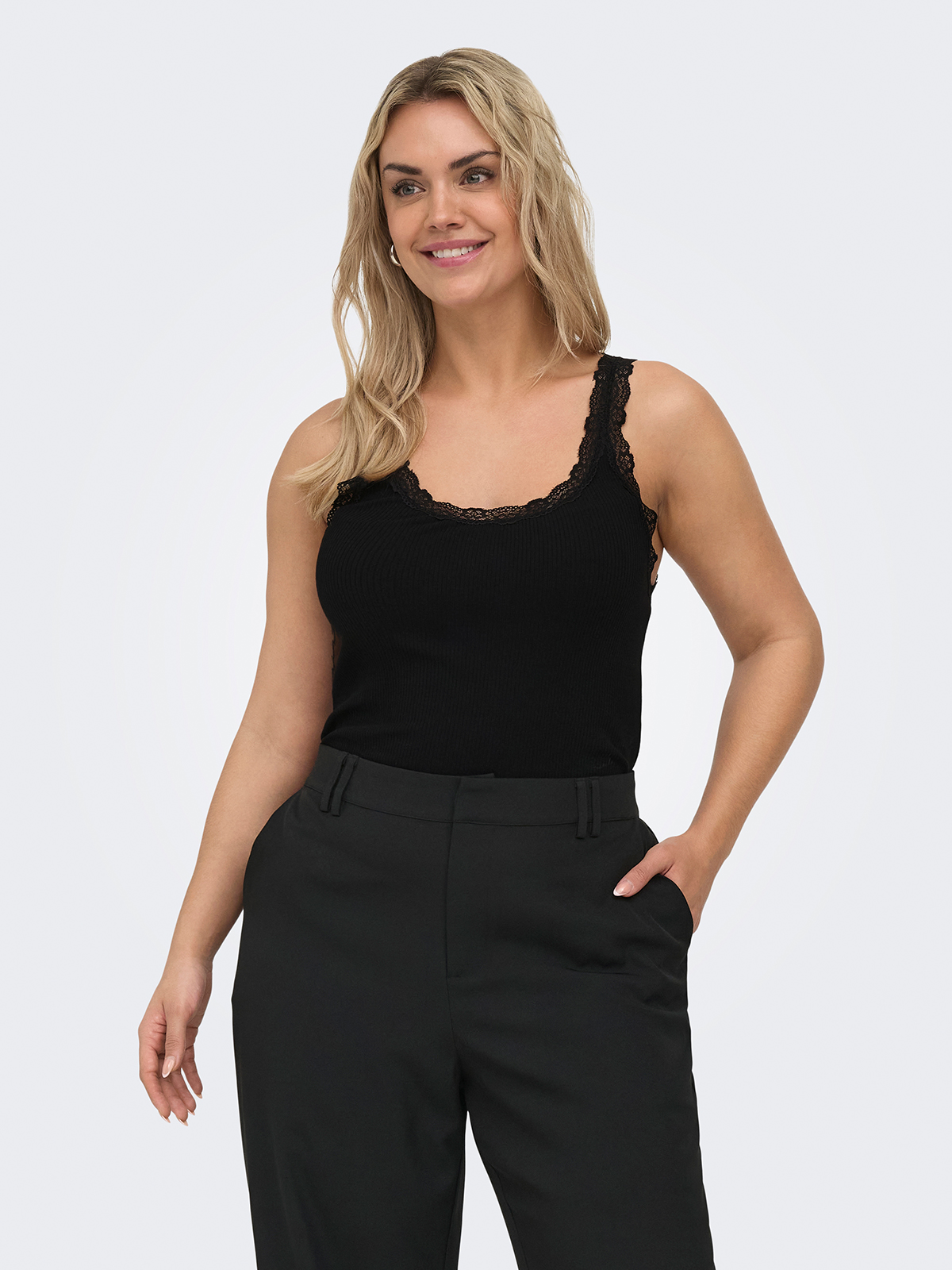 Τοπ Carsara με δαντέλα φωτογραφία