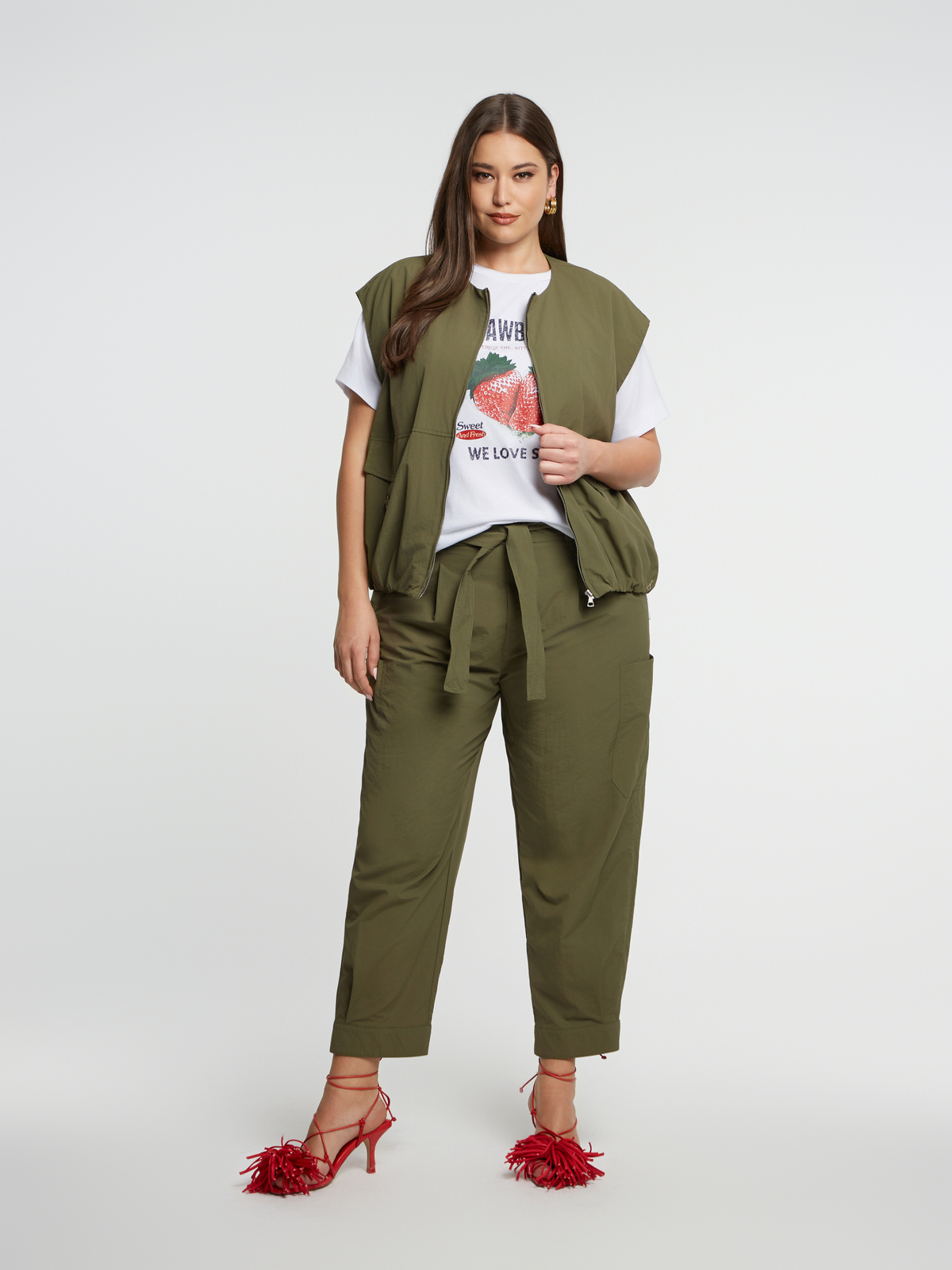 Γιλέκο με φερμουάρ και utility τσέπες φωτογραφία