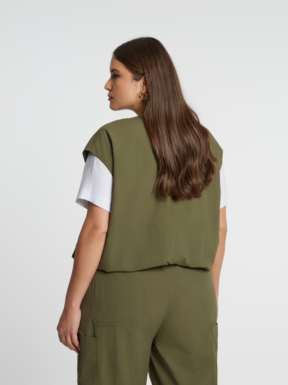 Γιλέκο με φερμουάρ και utility τσέπες φωτογραφία