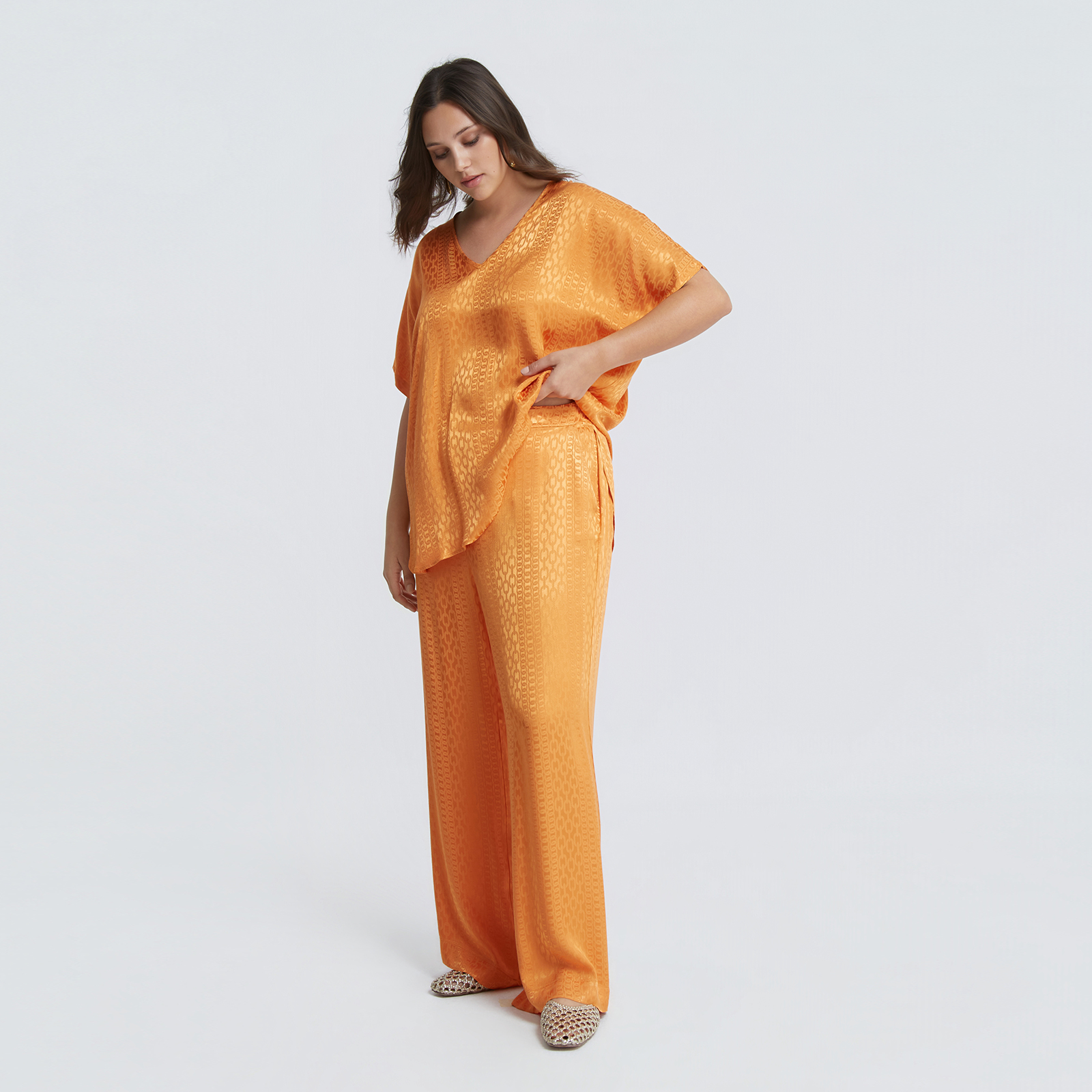 Textured viscose wide-leg pants