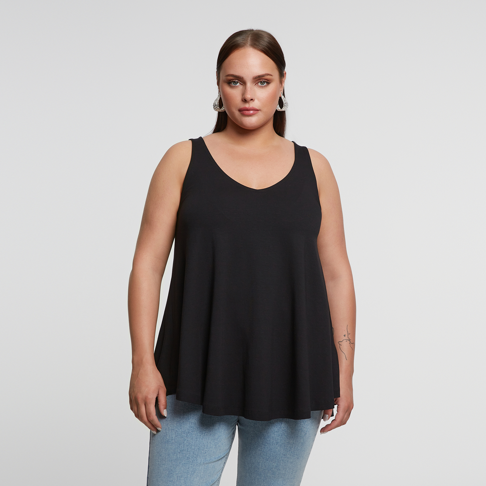 MAT FASHION Basic μπλούζα με στρογγυλάδα